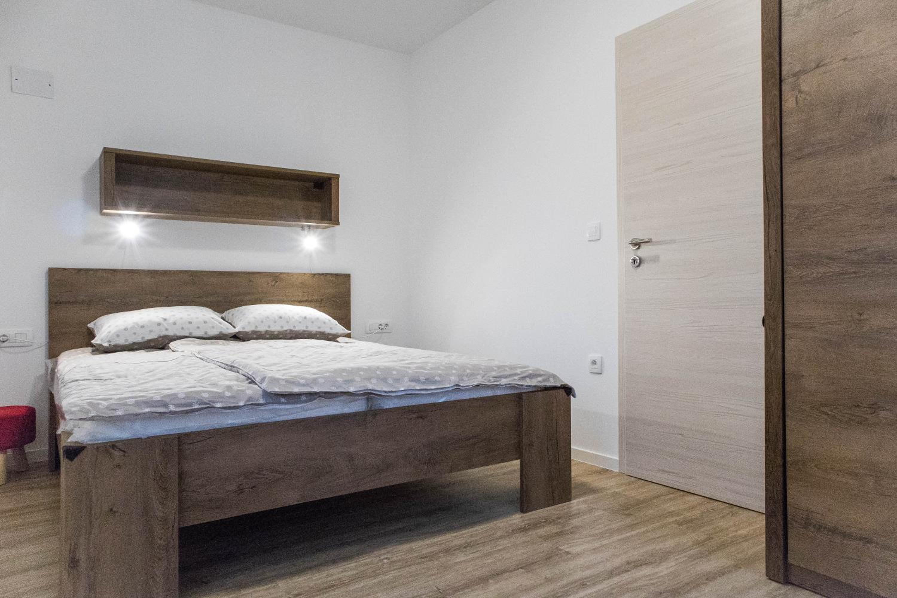 Two-Bedroom Apartment - Photo 5