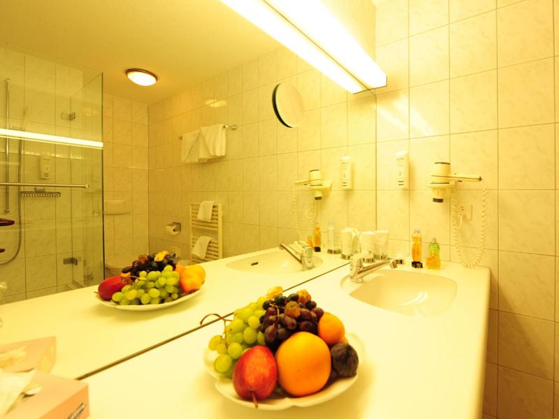 Superior Double Room with South-Facing Balcony photo 3