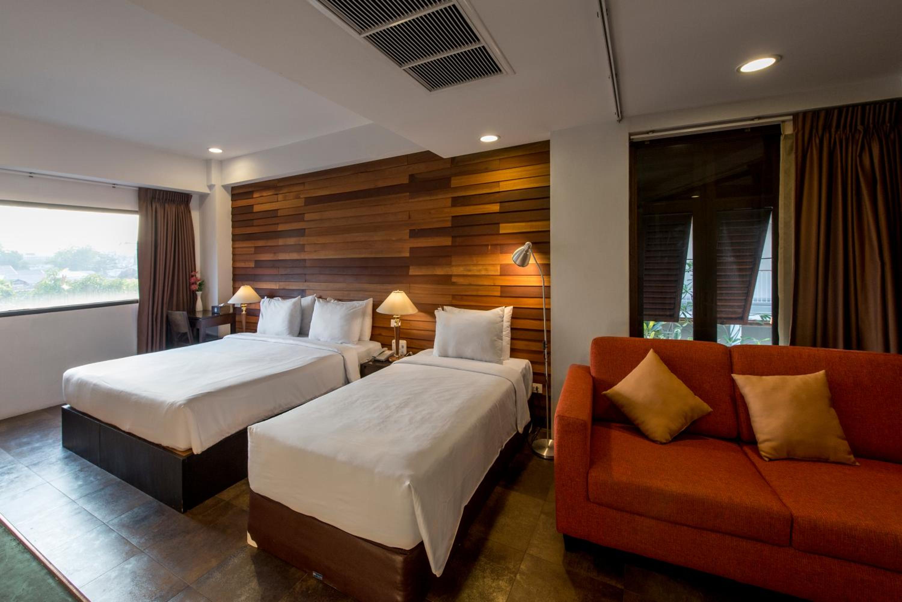 Deluxe Triple Room photo 2