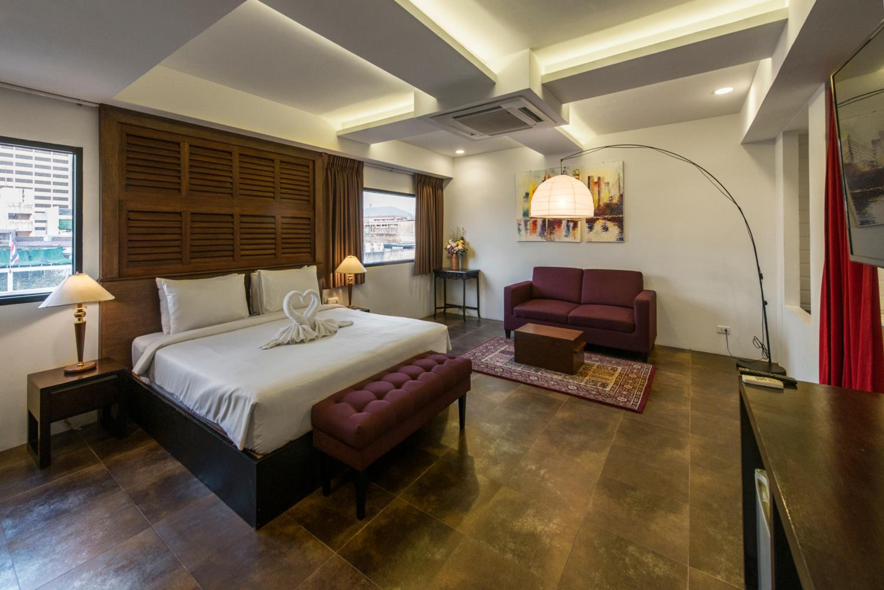 Suite with Bathtub photo 1