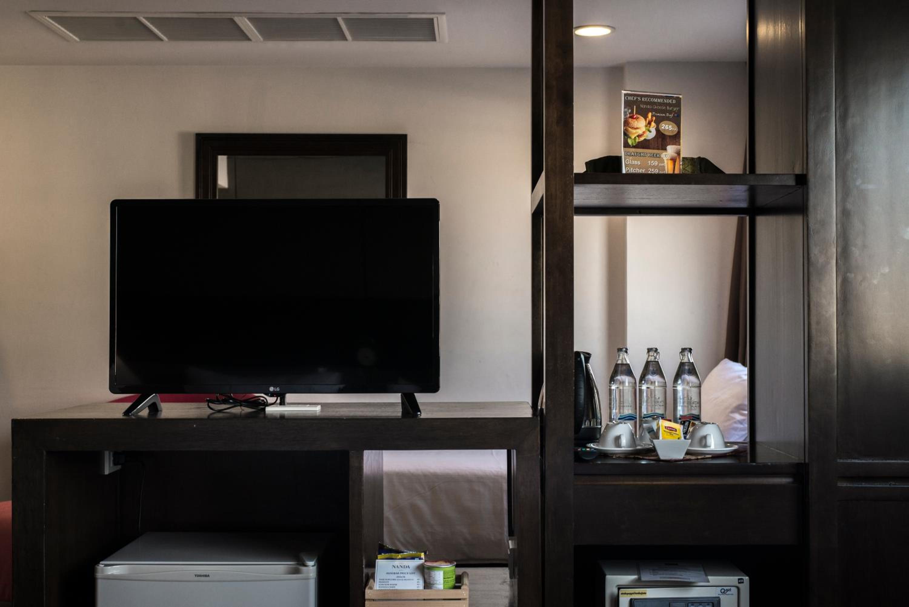 Deluxe Family Room photo 2