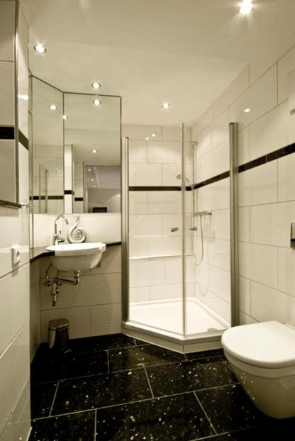 Deluxe Double Room with Waterbed - Photo 2