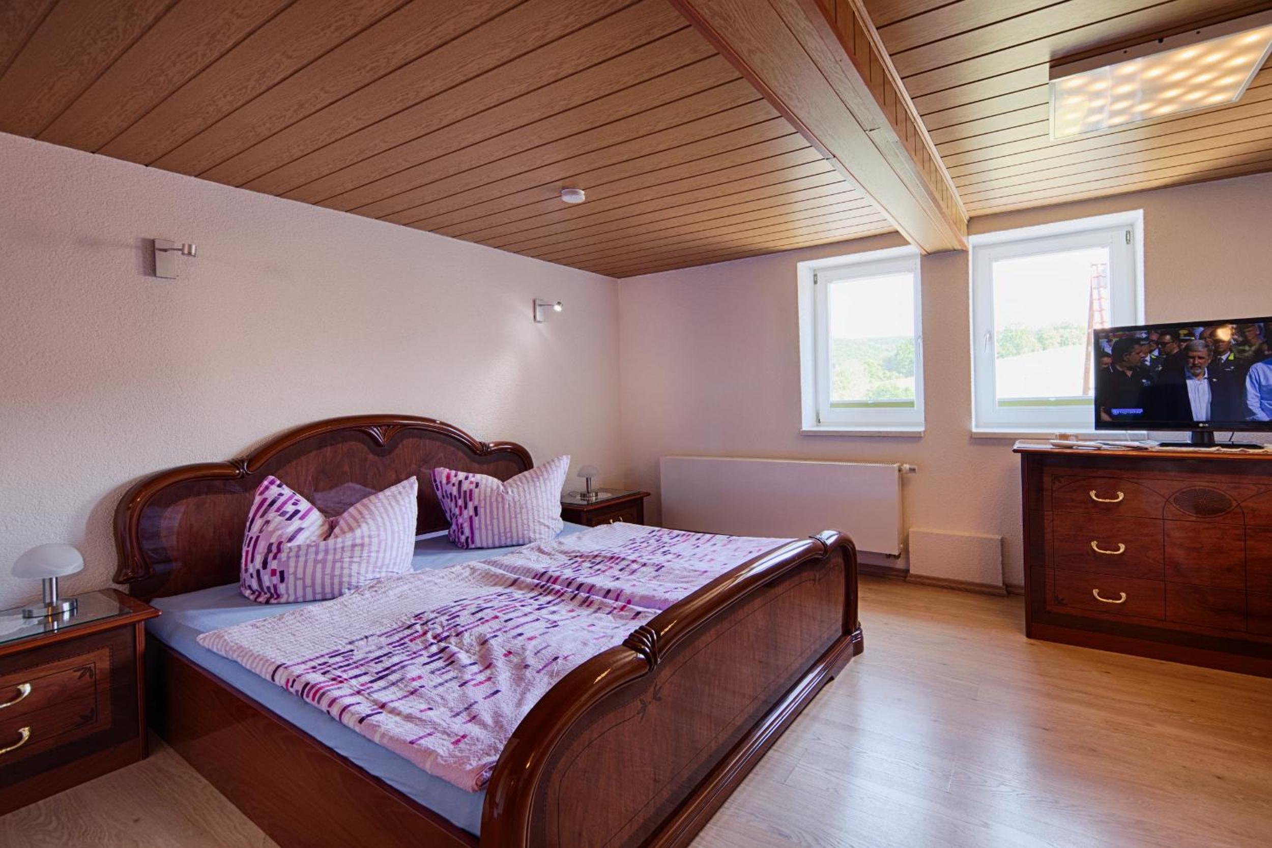 Apartment 5 - Photo 1