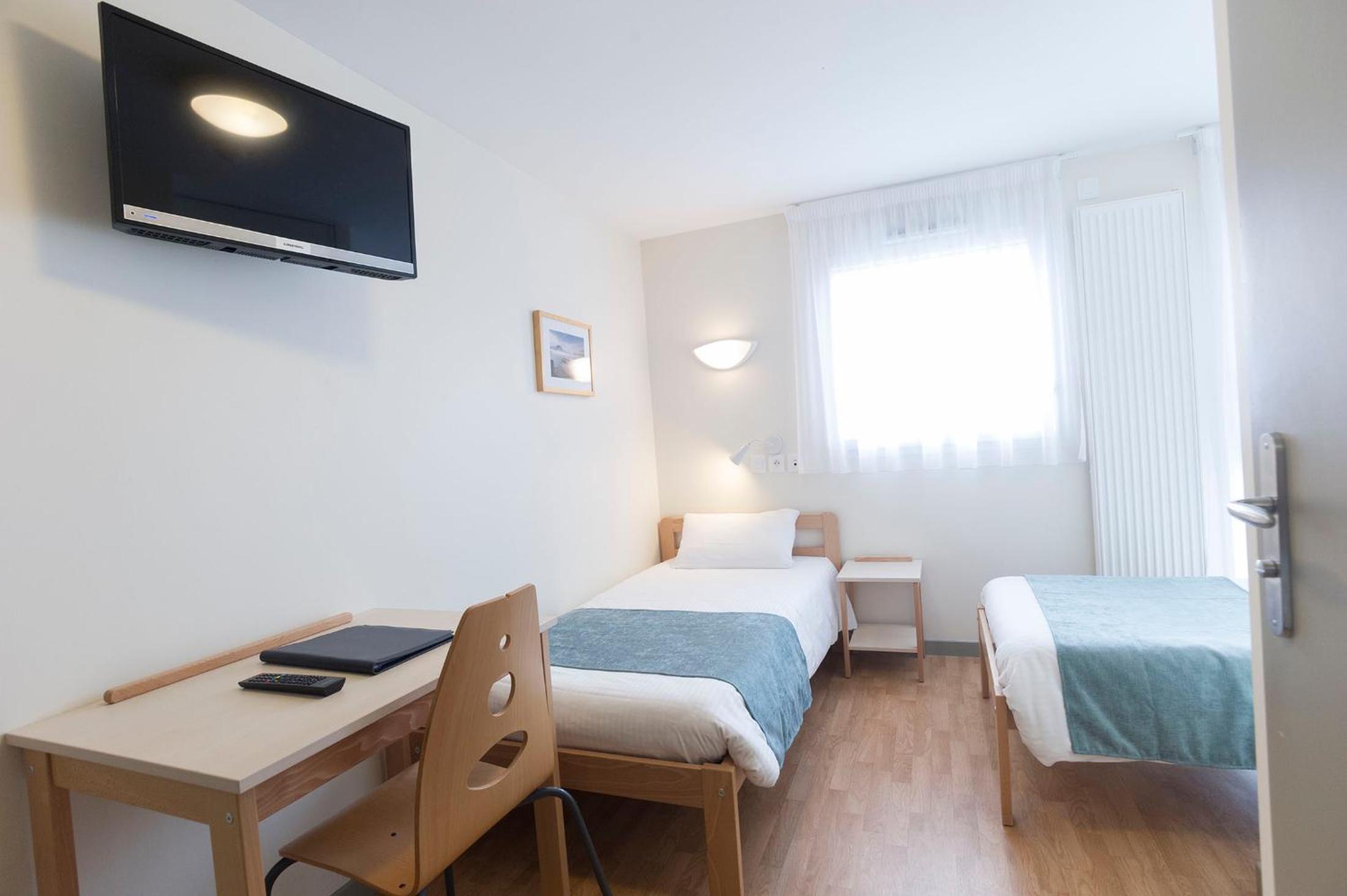 Standard Twin Room photo 3