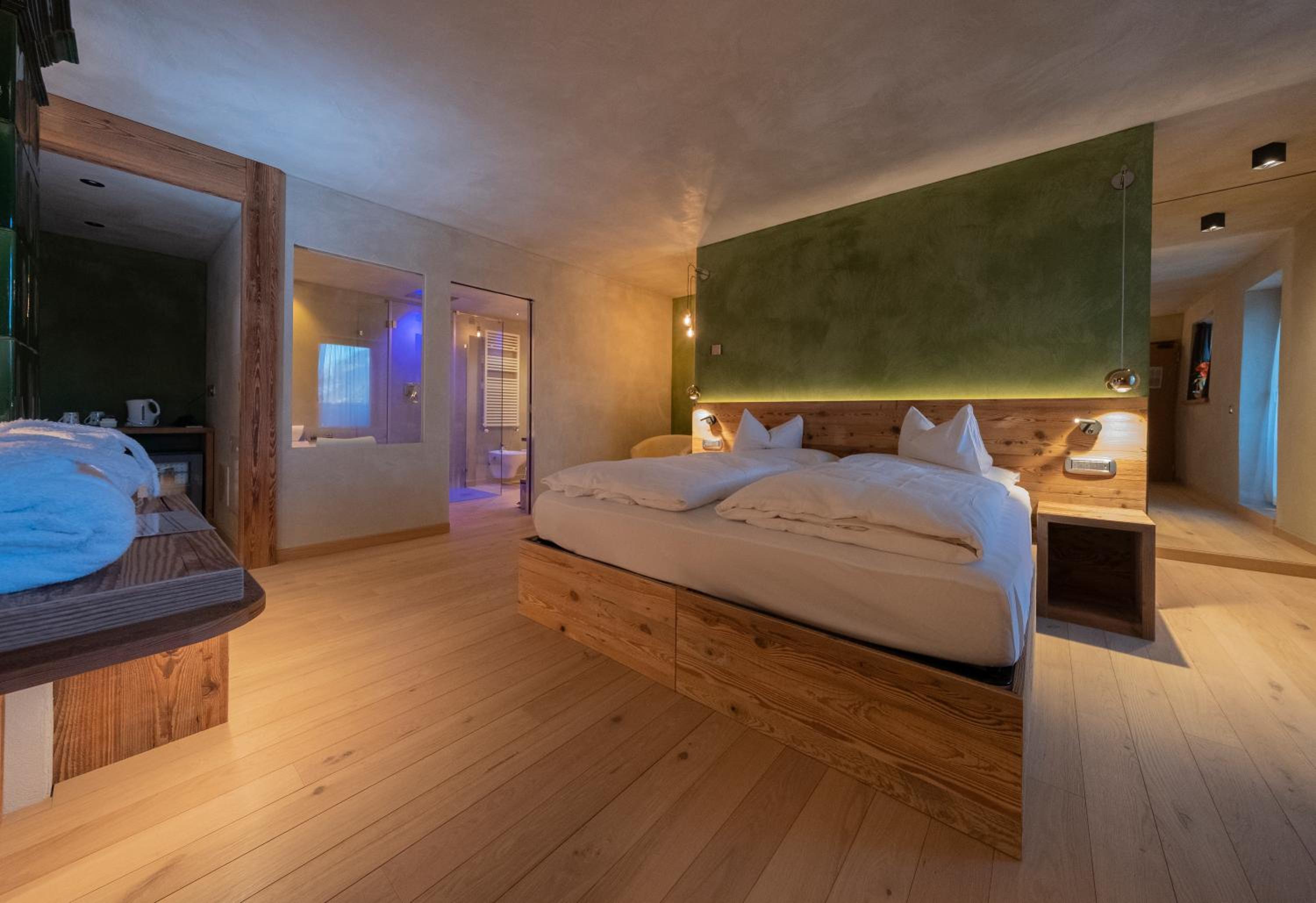 Deluxe Junior Suite - Photo 4