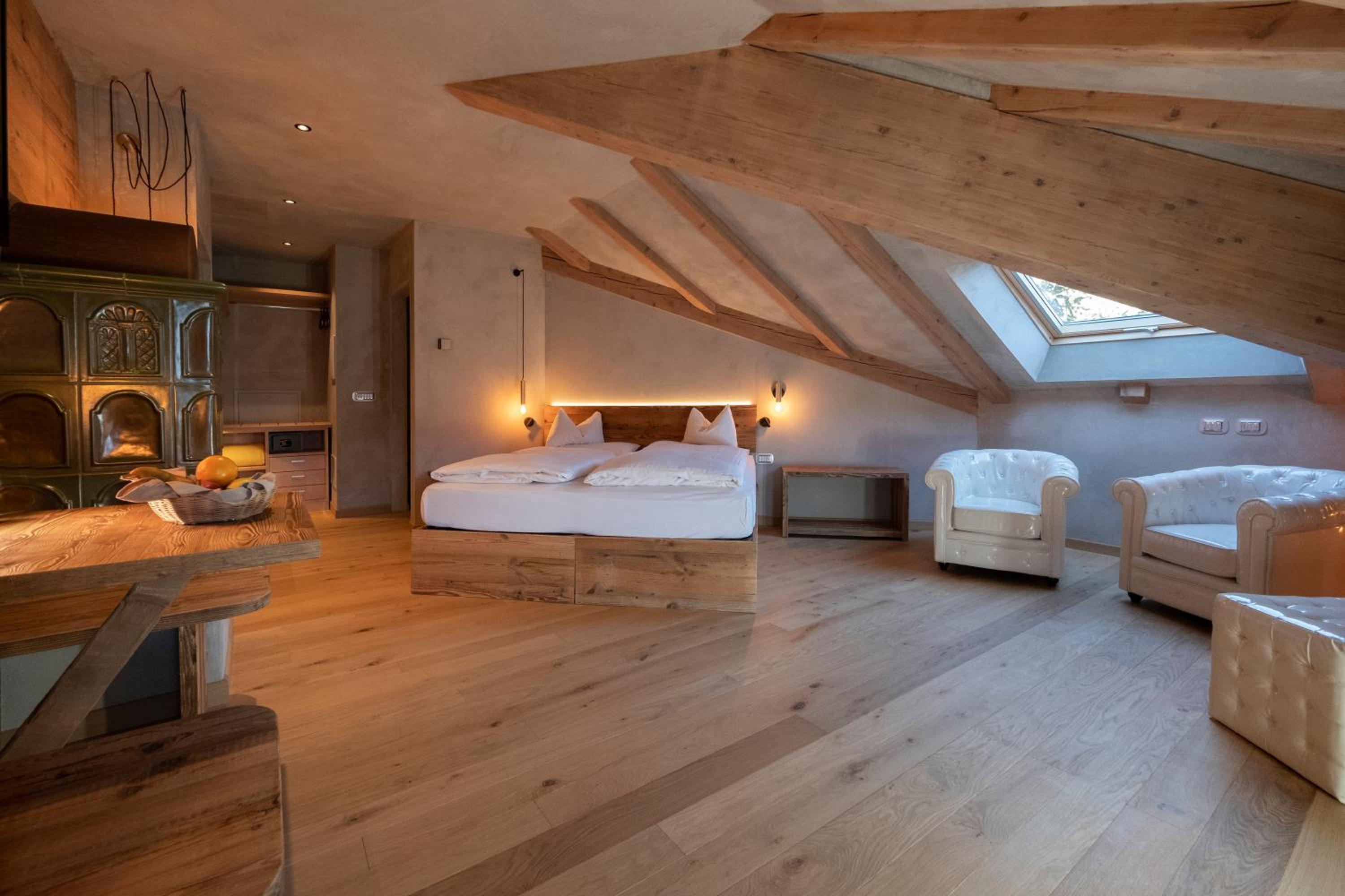 Deluxe Junior Suite - Photo 8