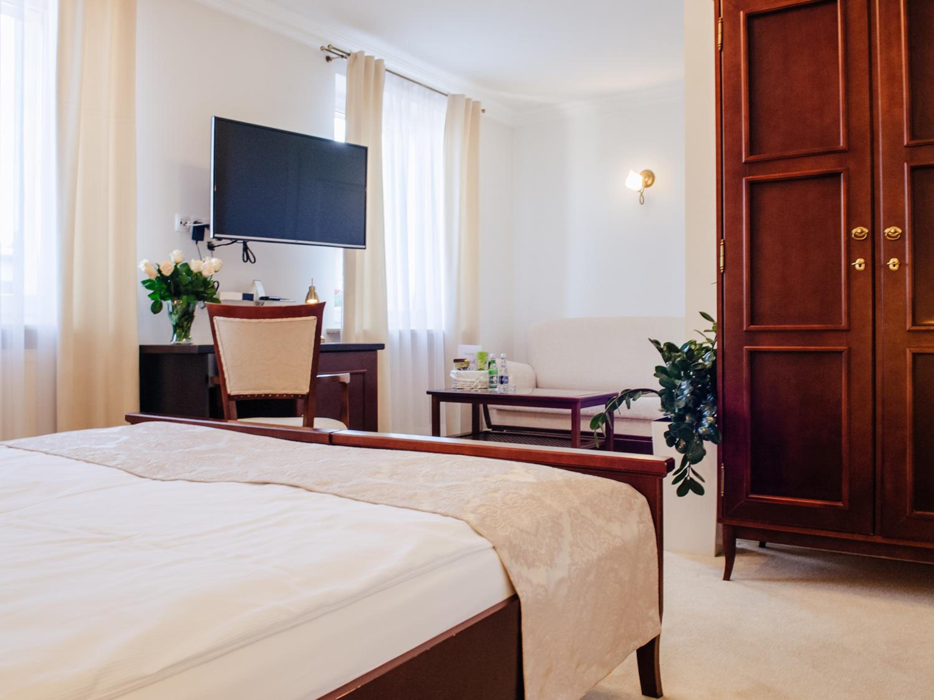 Double Room - Photo 12