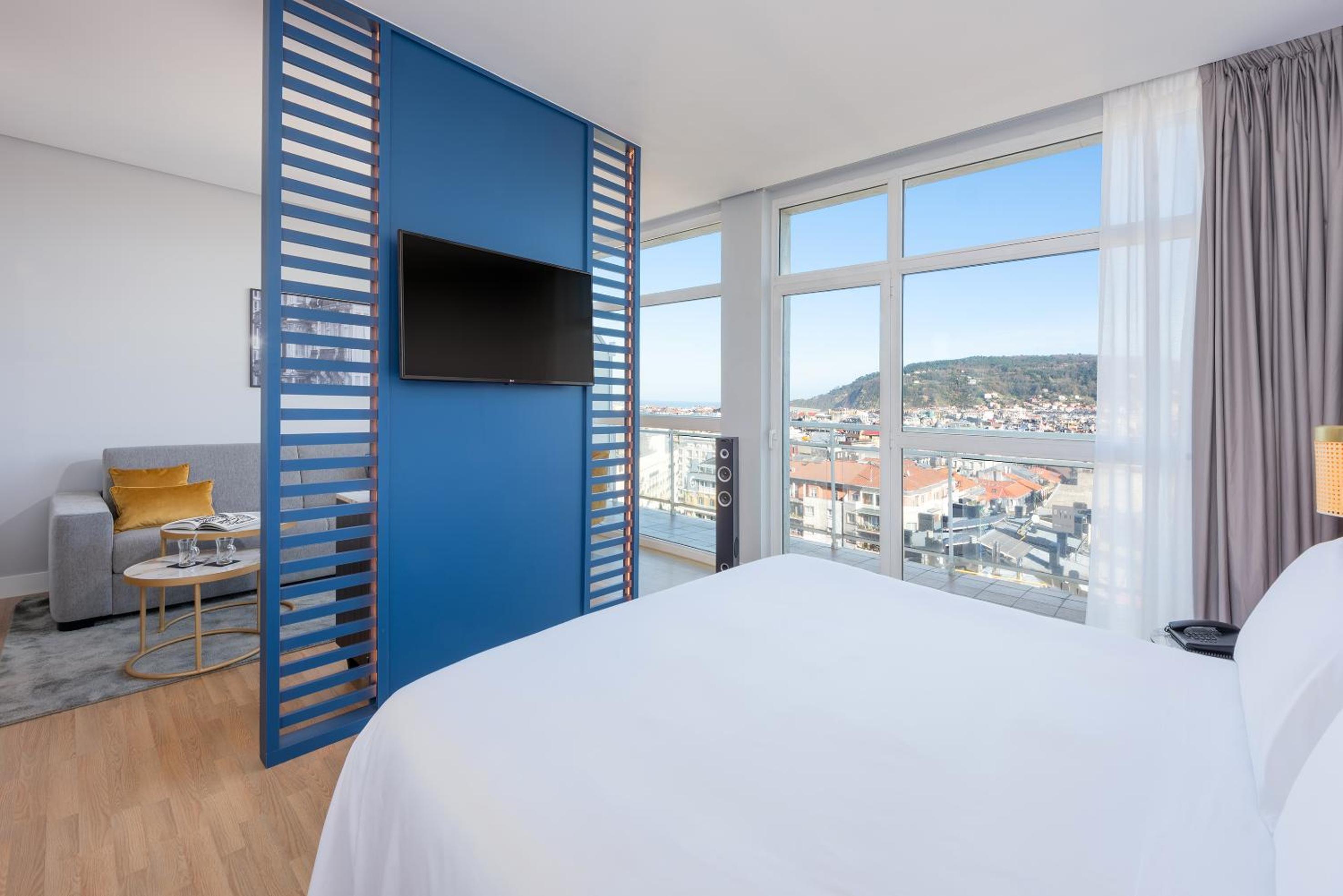 Suite Triple Junior con Terraza