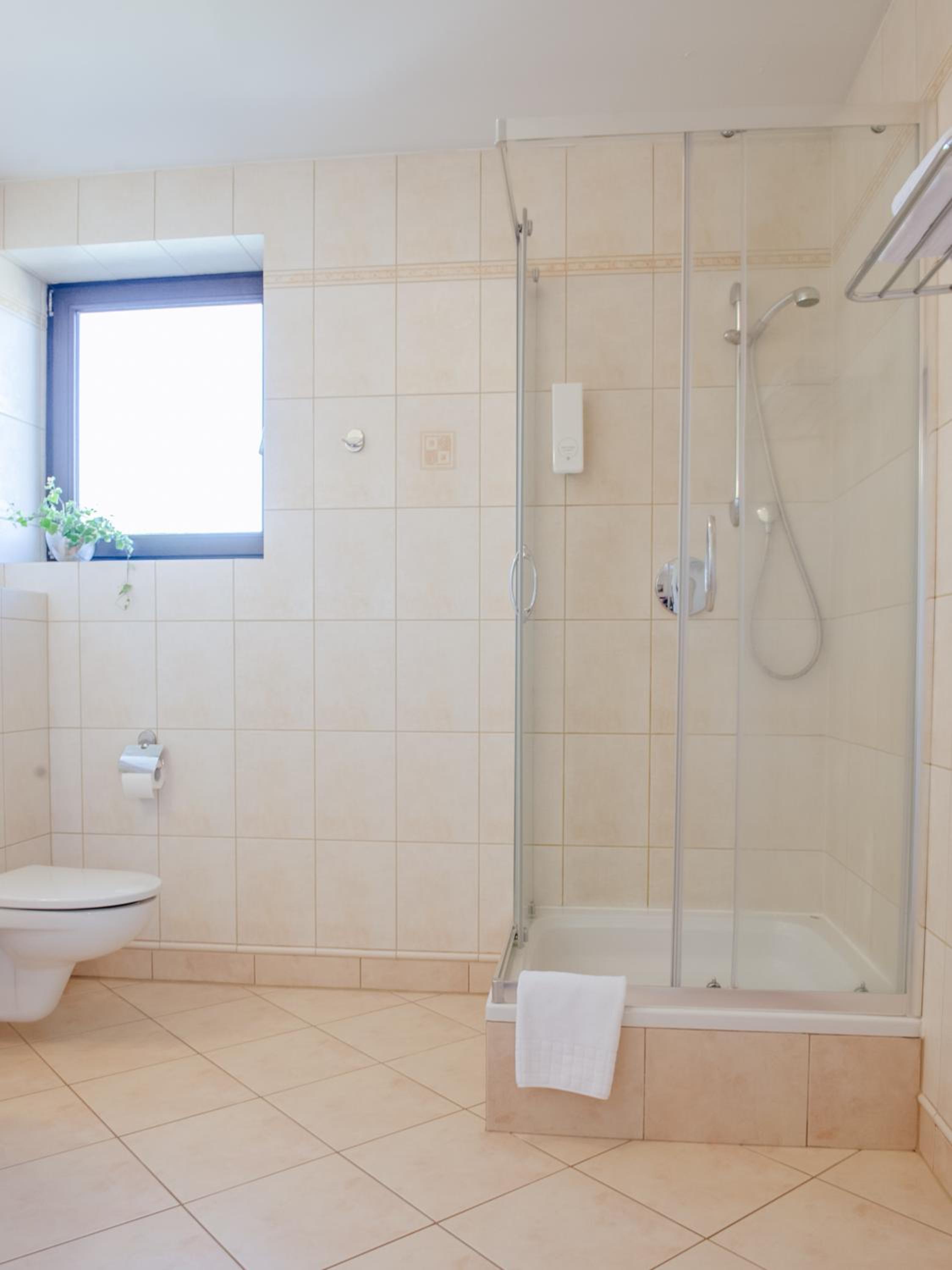Double Room - Photo 11