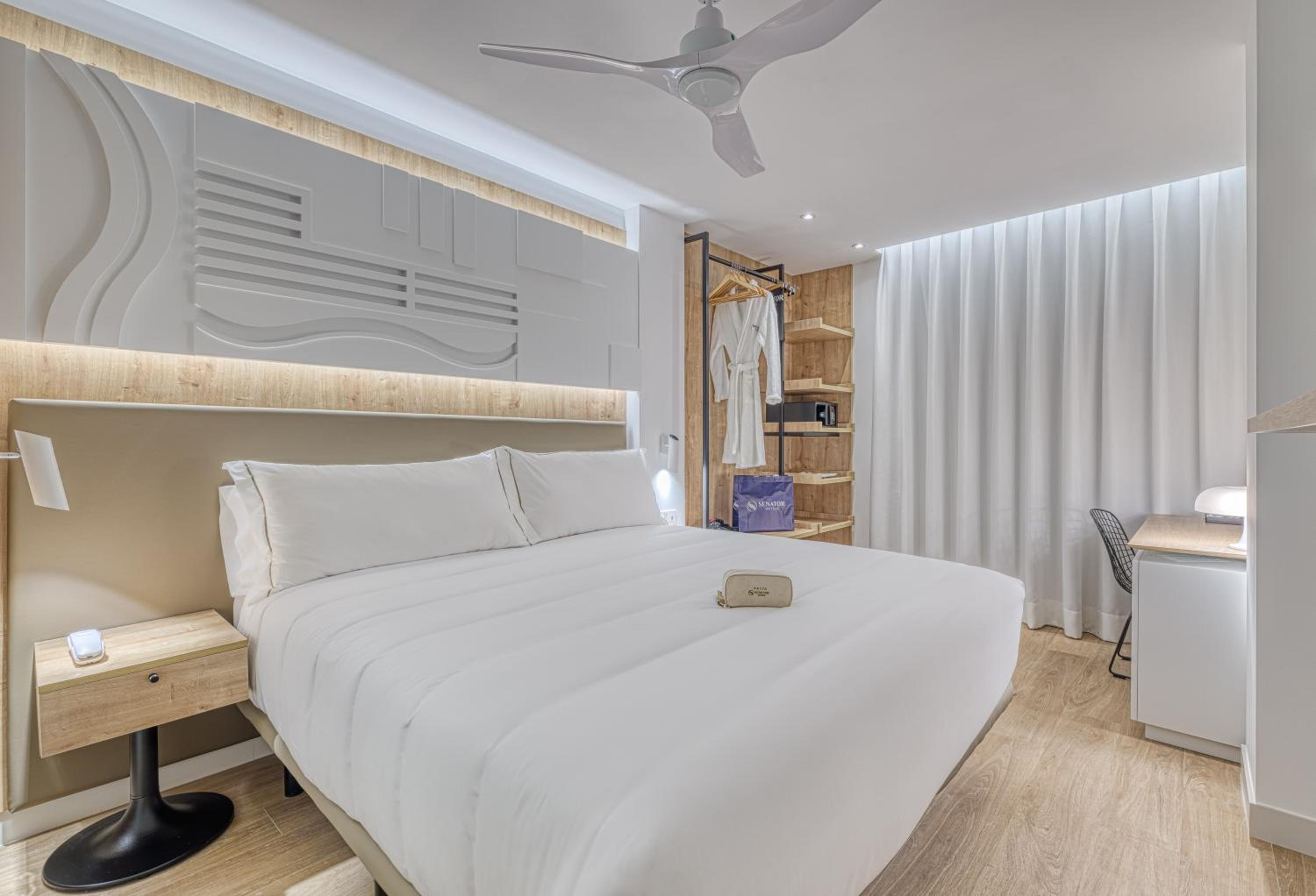 Double Room - Photo 6