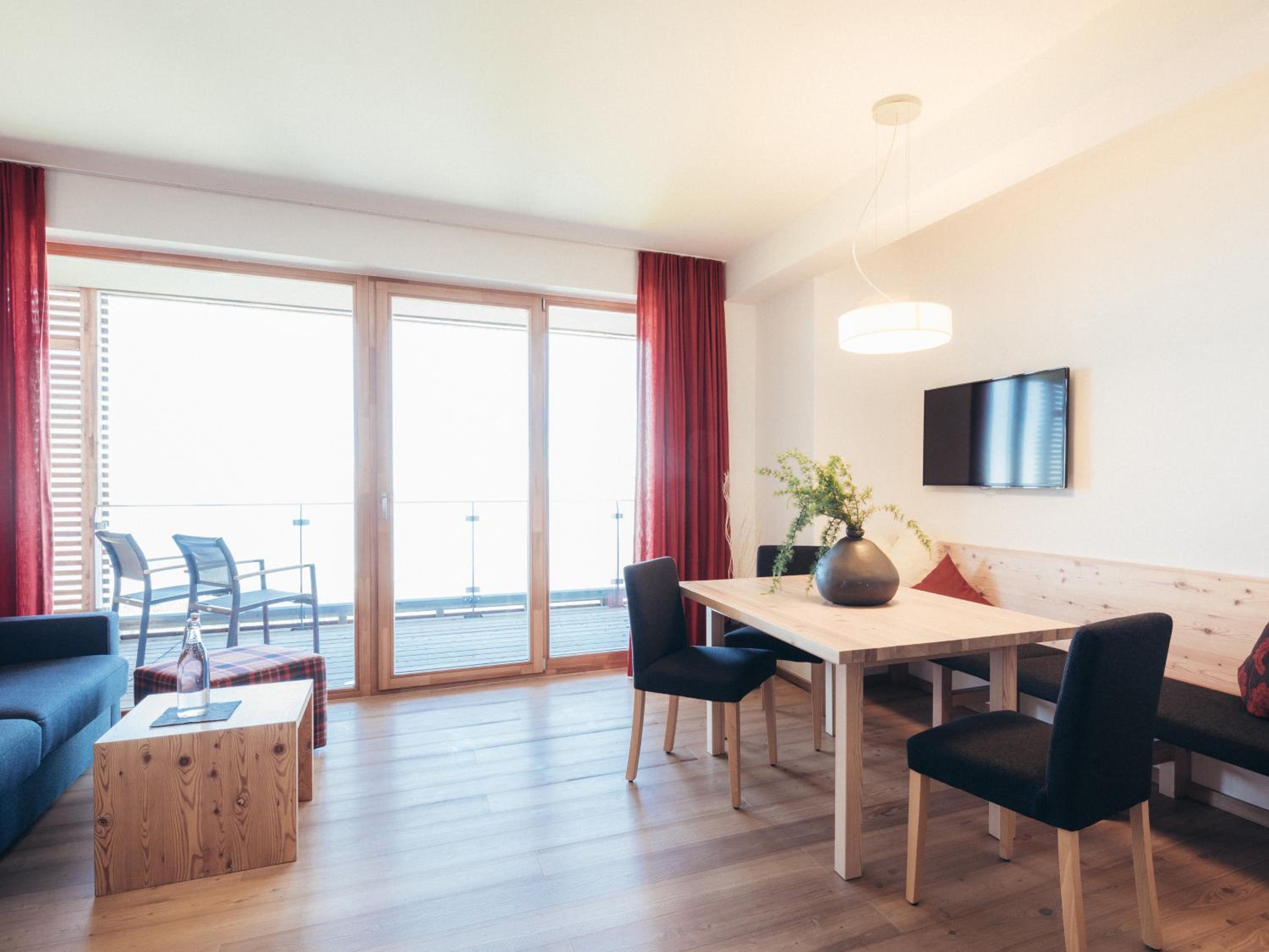 Two-Bedroom Apartment with Balcony and Mountain View