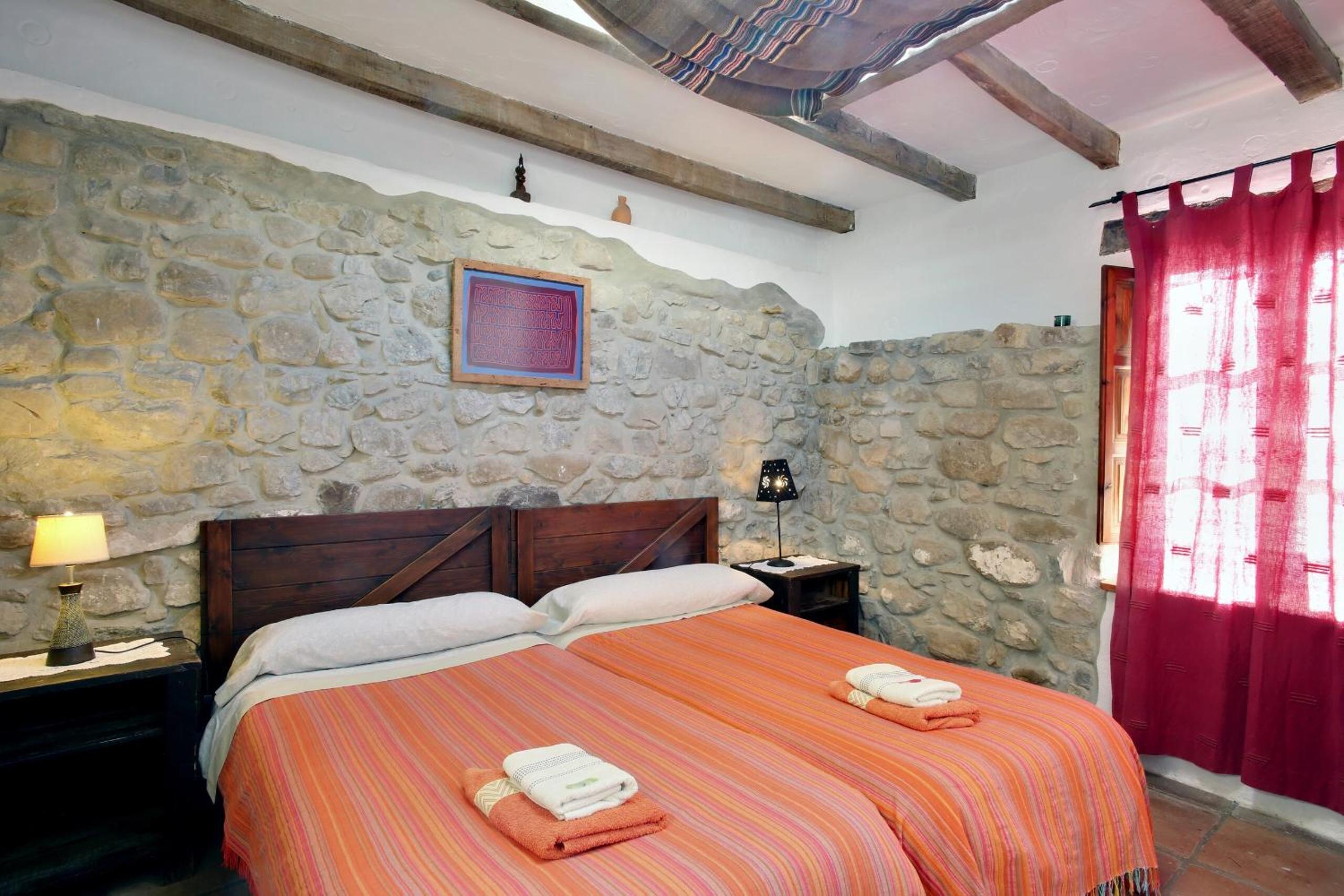 Deluxe Double or Twin Room photo 3