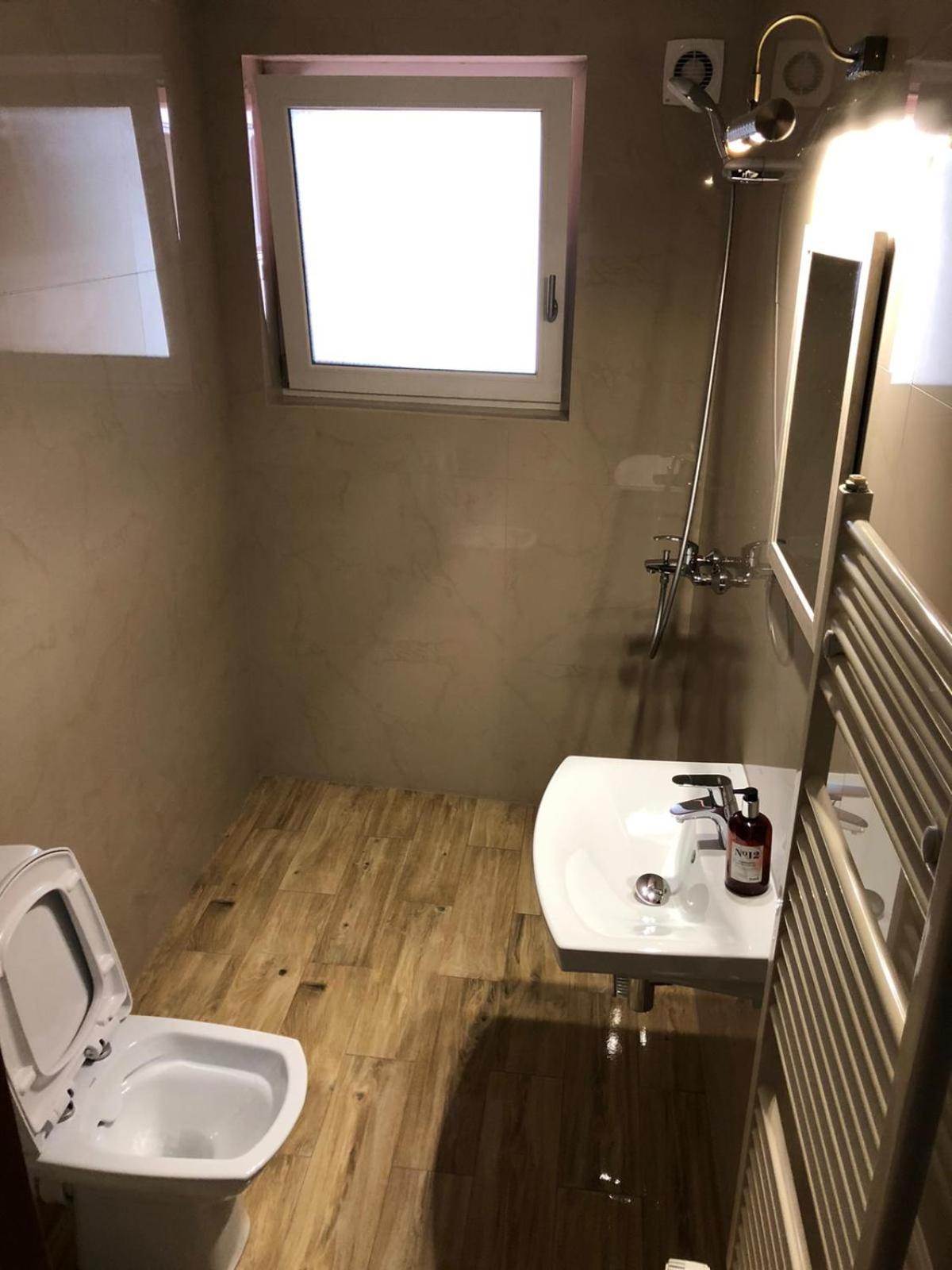 Comfort Triple Room with Shower - Photo 11