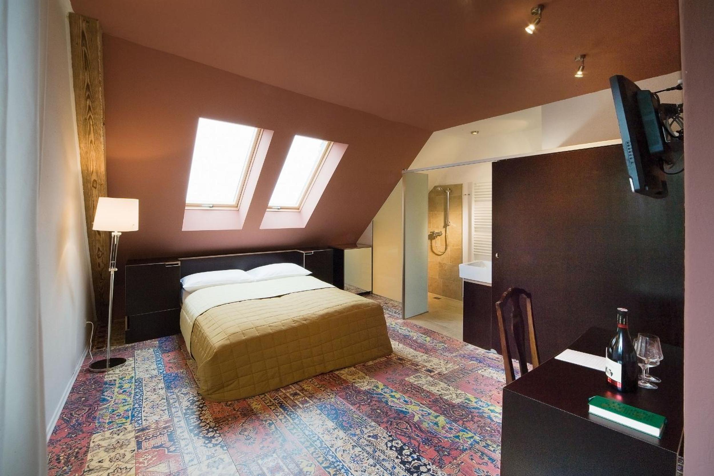 Small Double Room photo 3