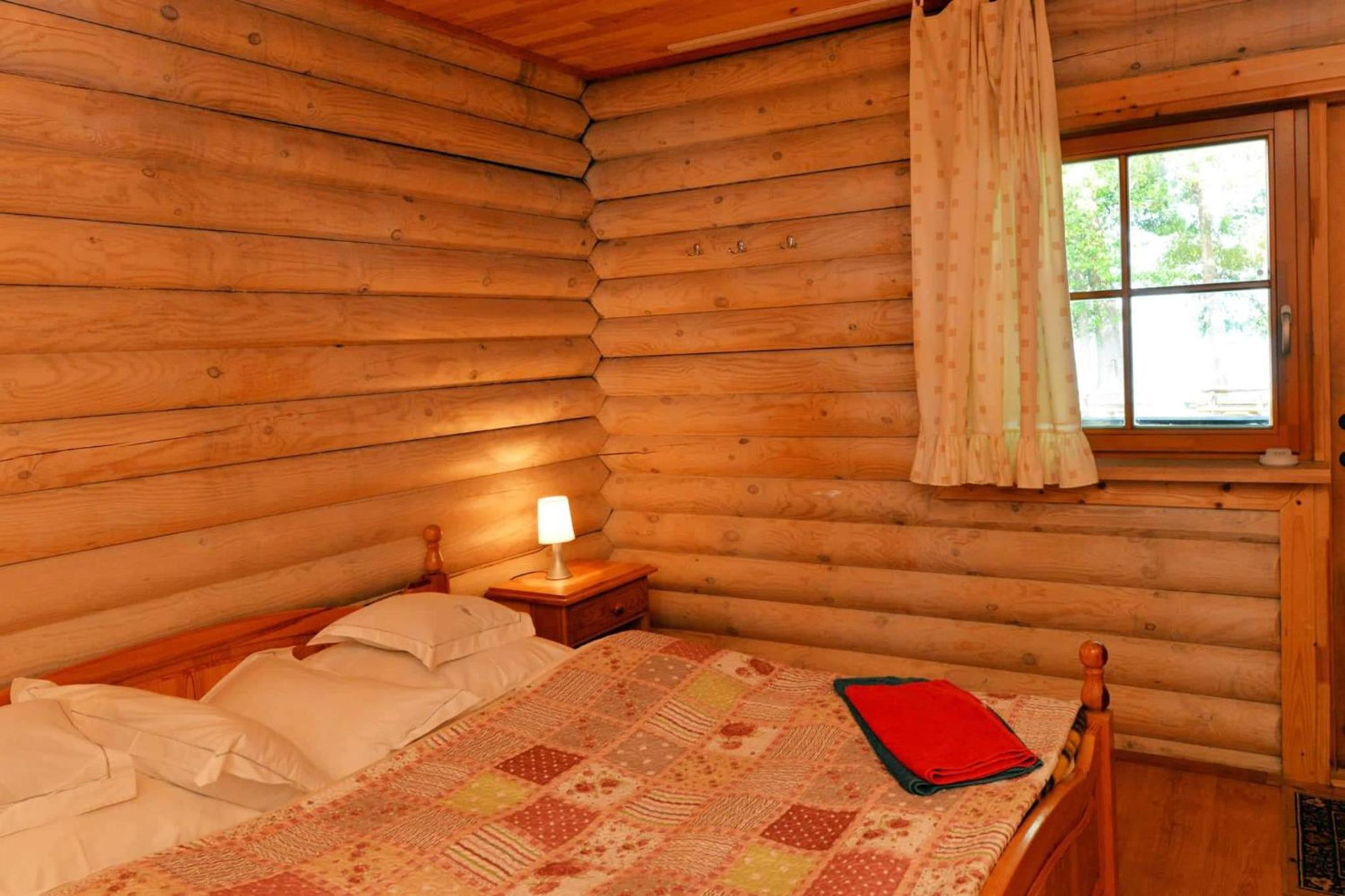 Double Room with Lake View - Photo 4