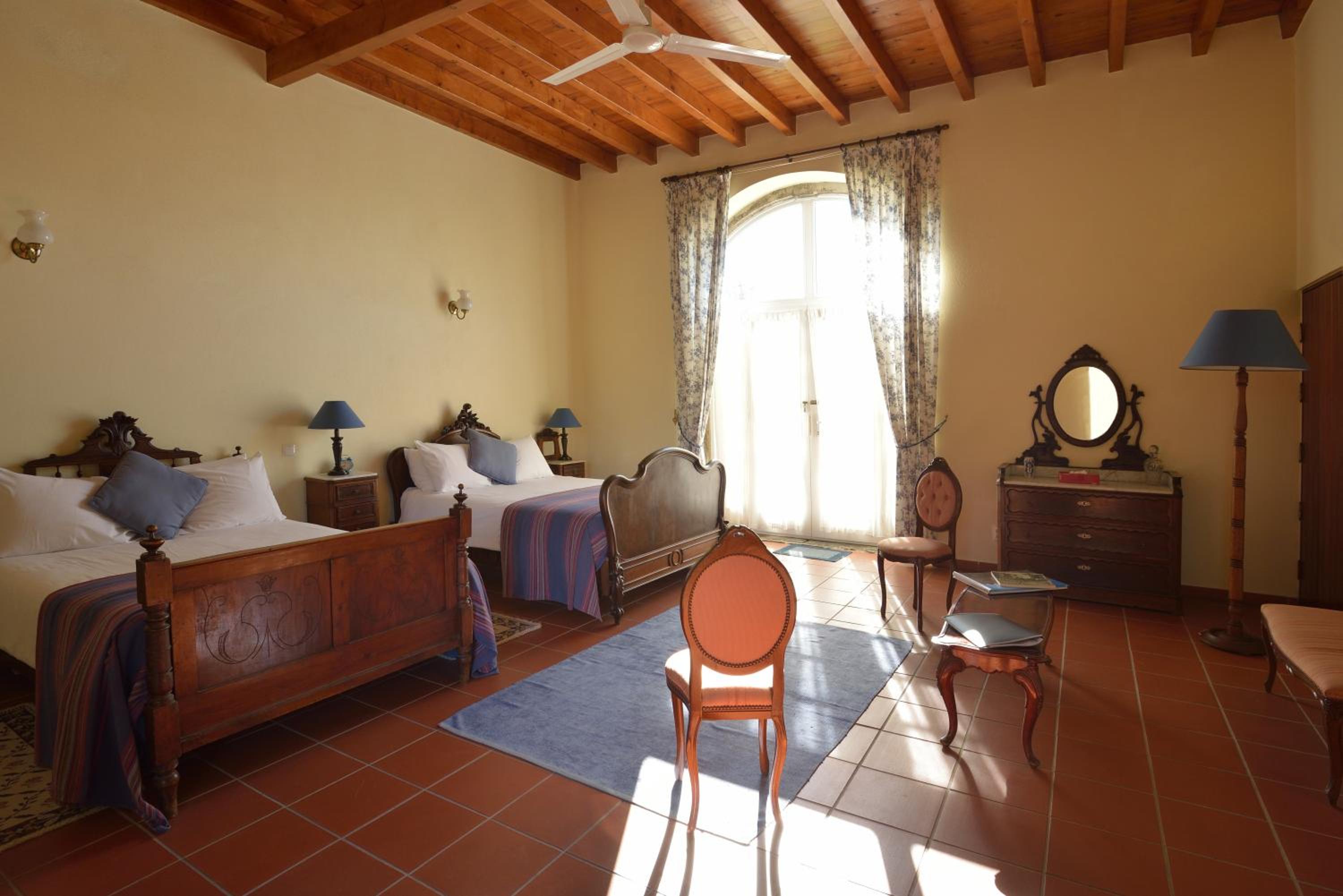 Two-Bedroom Suite with Pool View - Photo 5