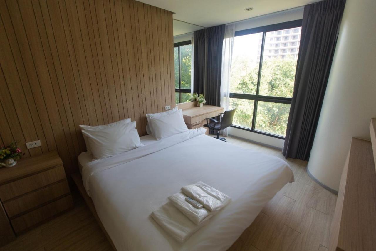 One-Bedroom Apartment - Photo 16