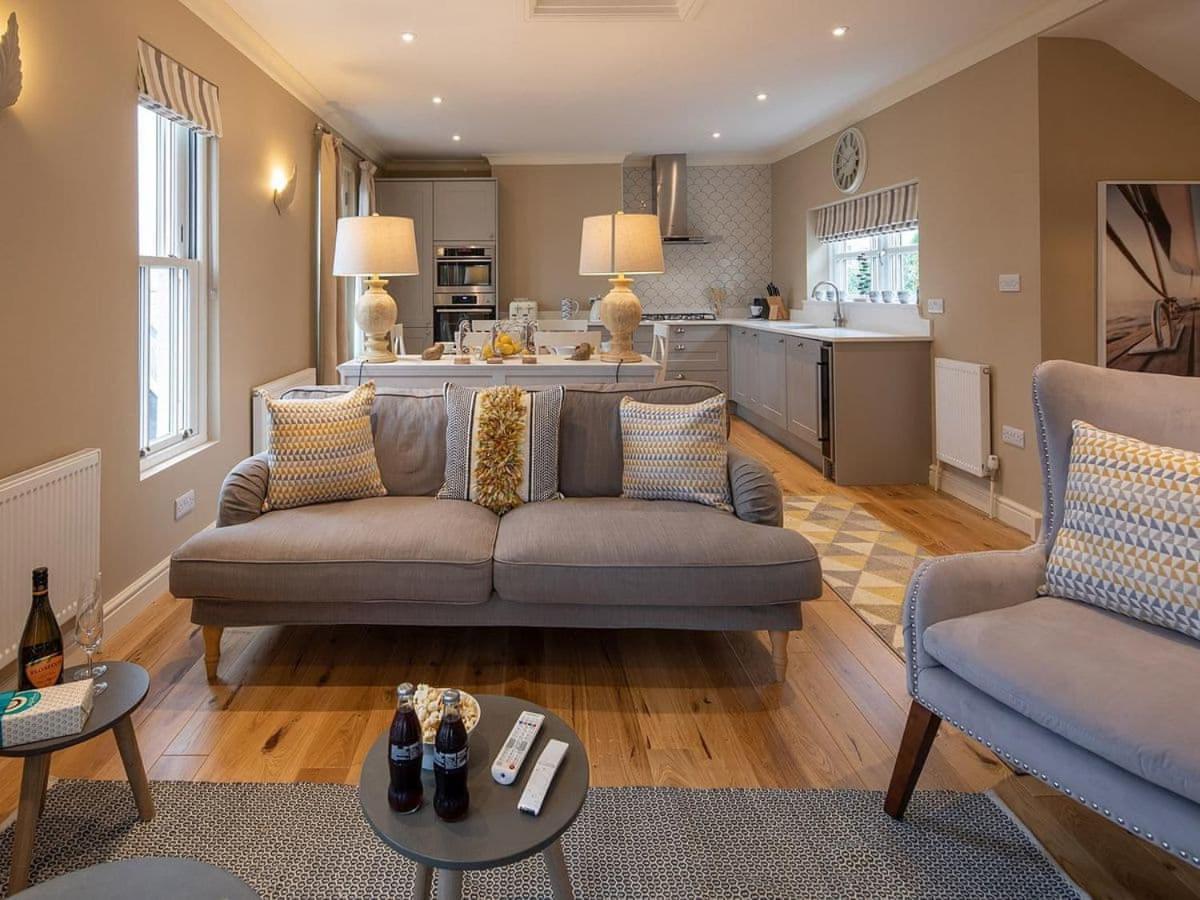 Three-Bedroom Townhouse photo 1
