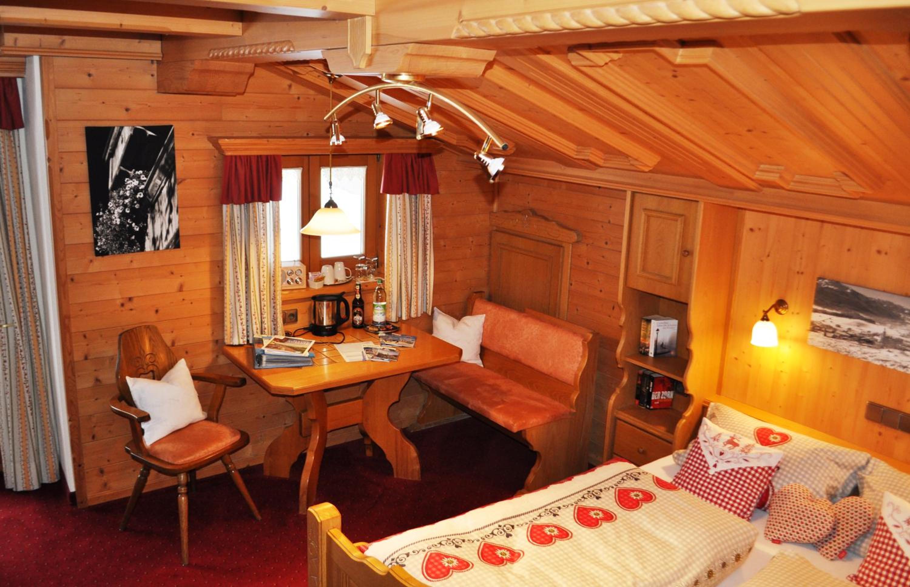 Double Room - Photo 7