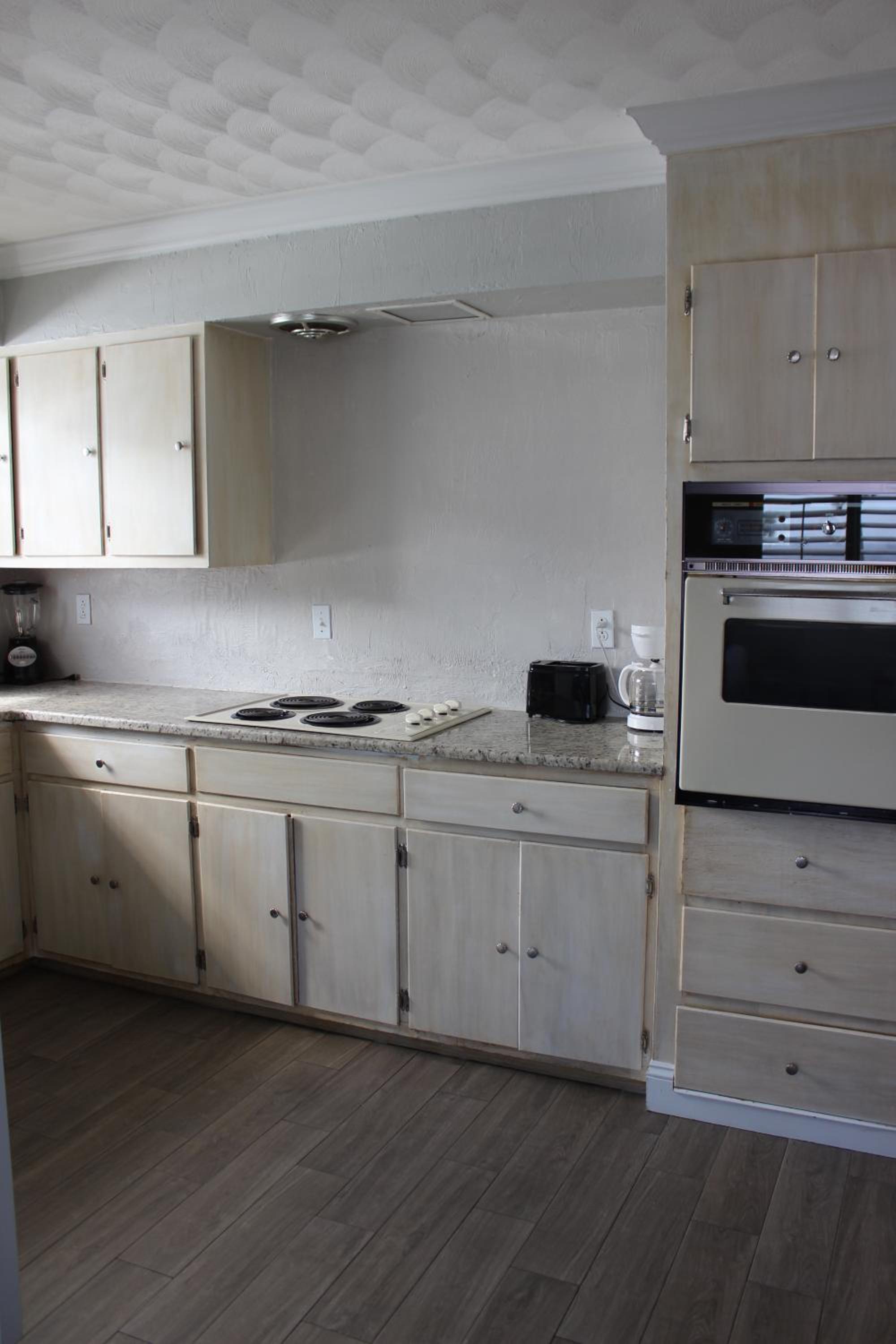 One-Bedroom Apartment with Ocean View - Photo 8