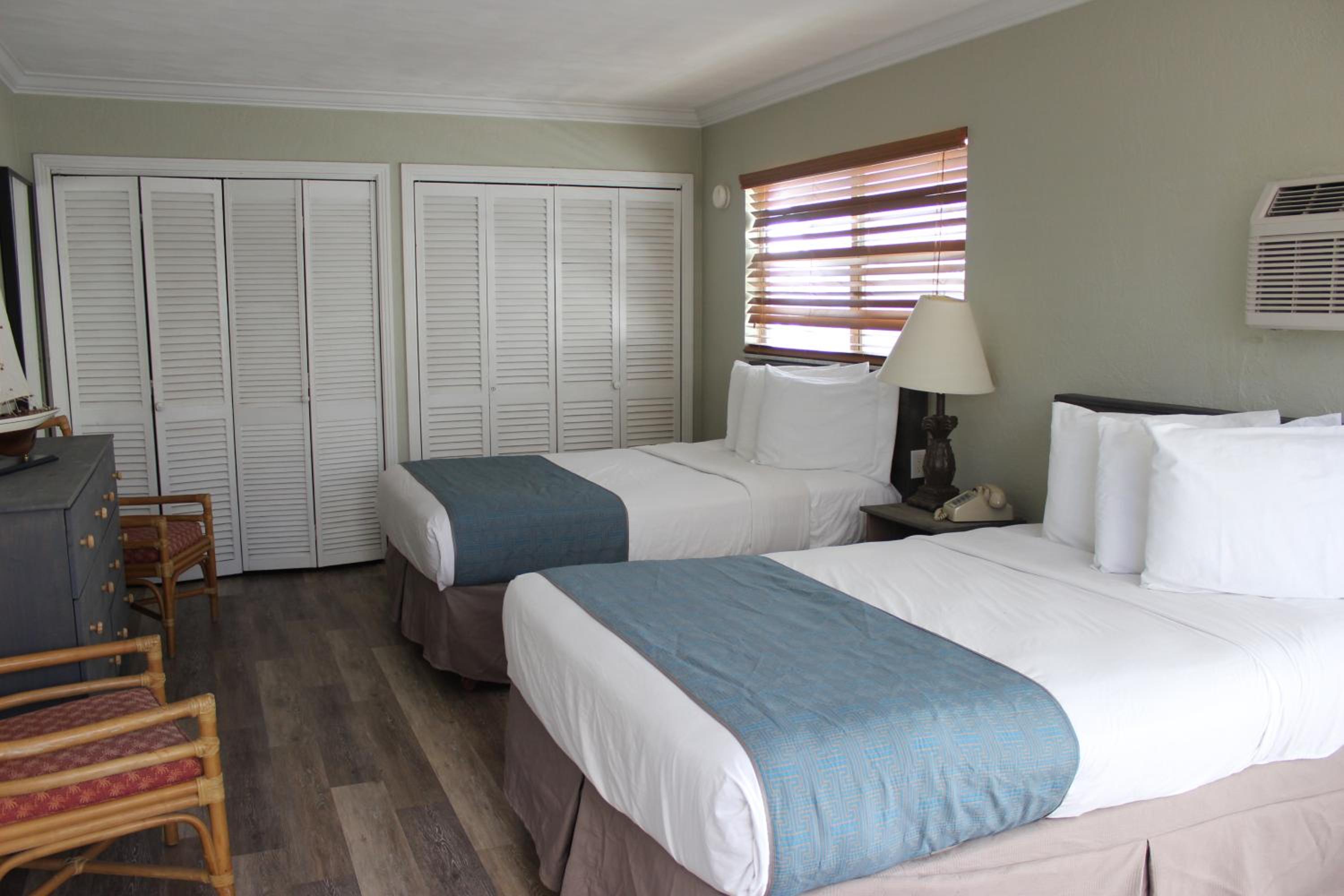 One-Bedroom Apartment with Ocean View - Photo 4