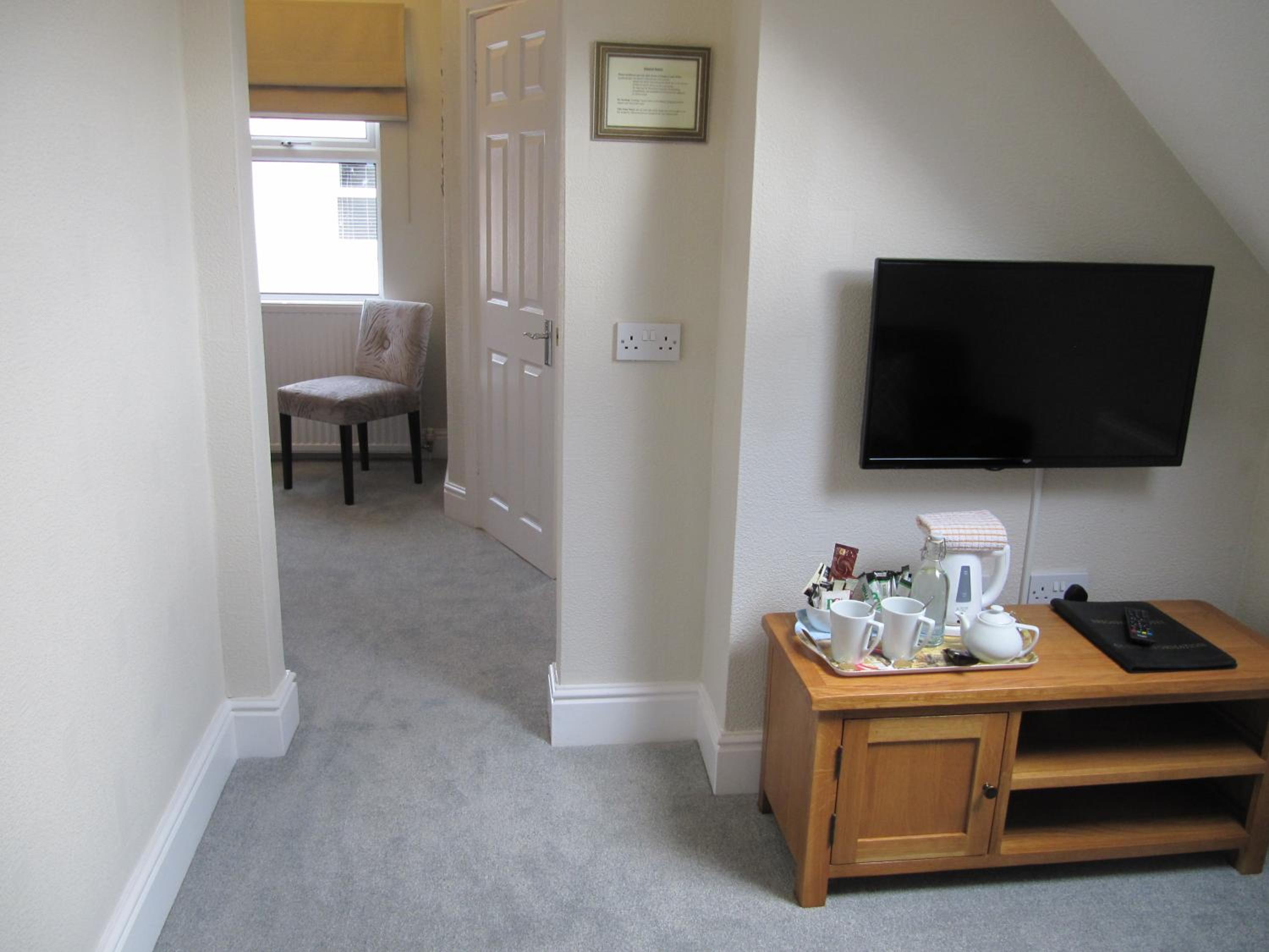 Second-Floor Double Suite photo 3