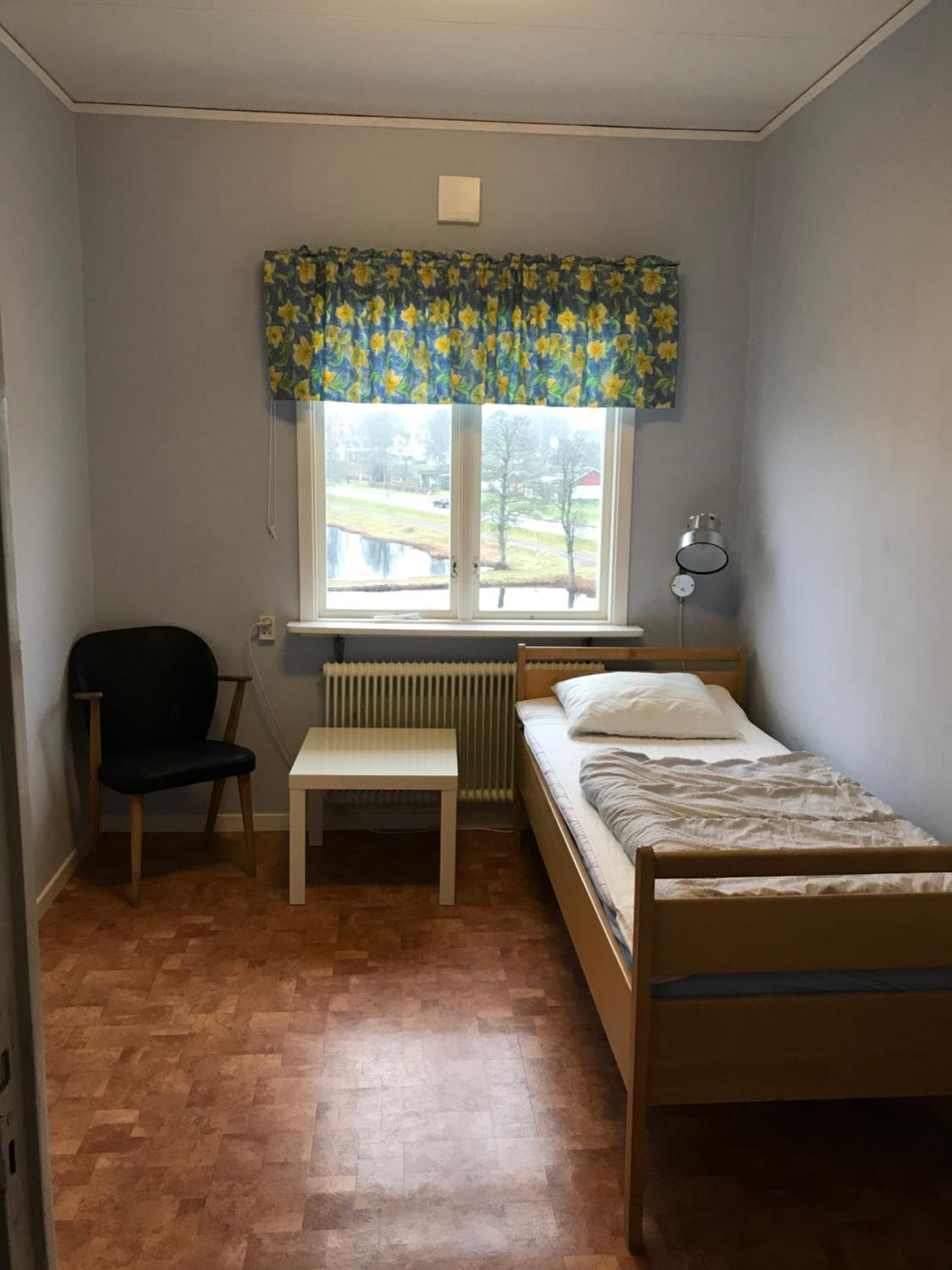 Single Room with Shared Bathroom photo 3