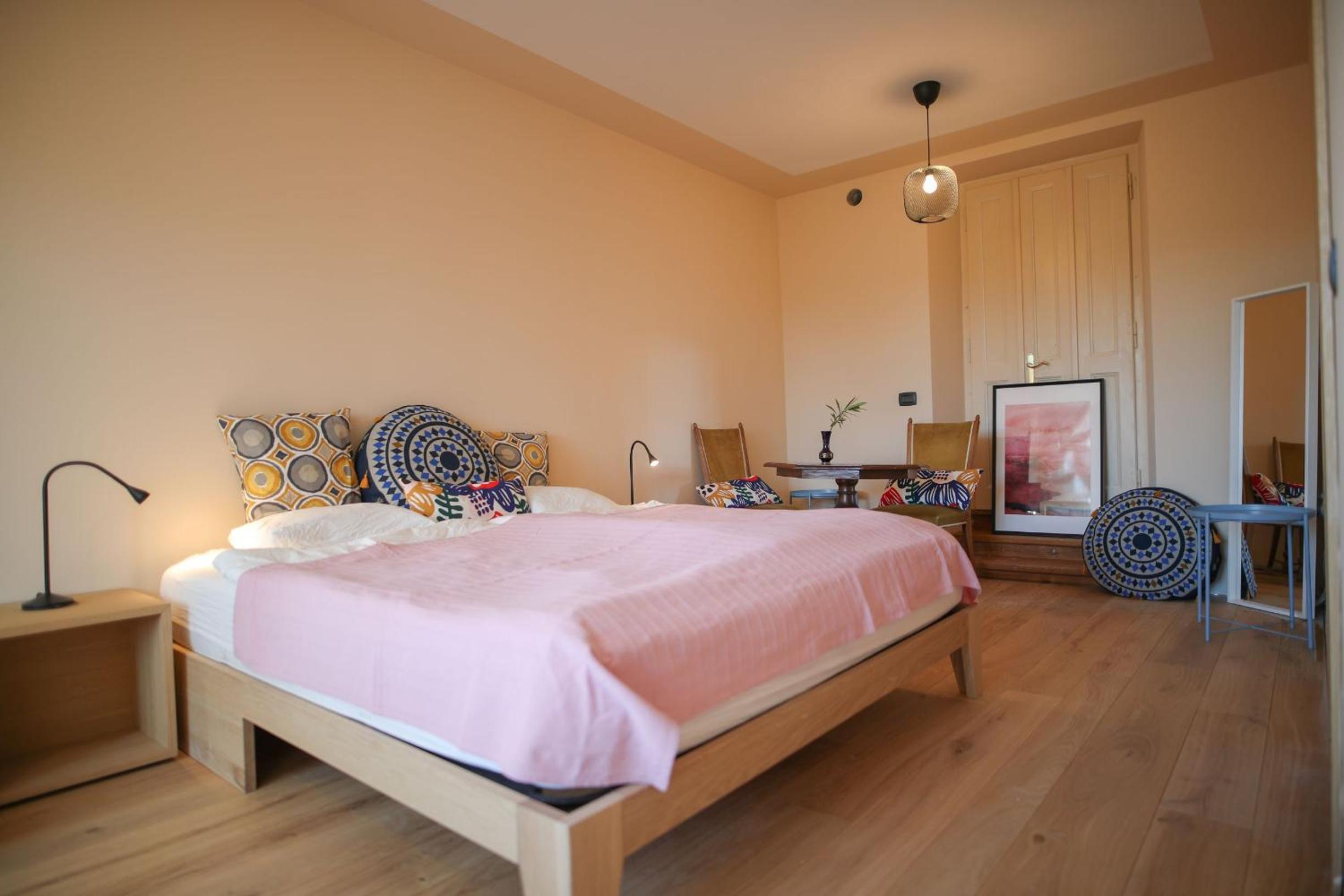 Deluxe Double Room - Photo 10