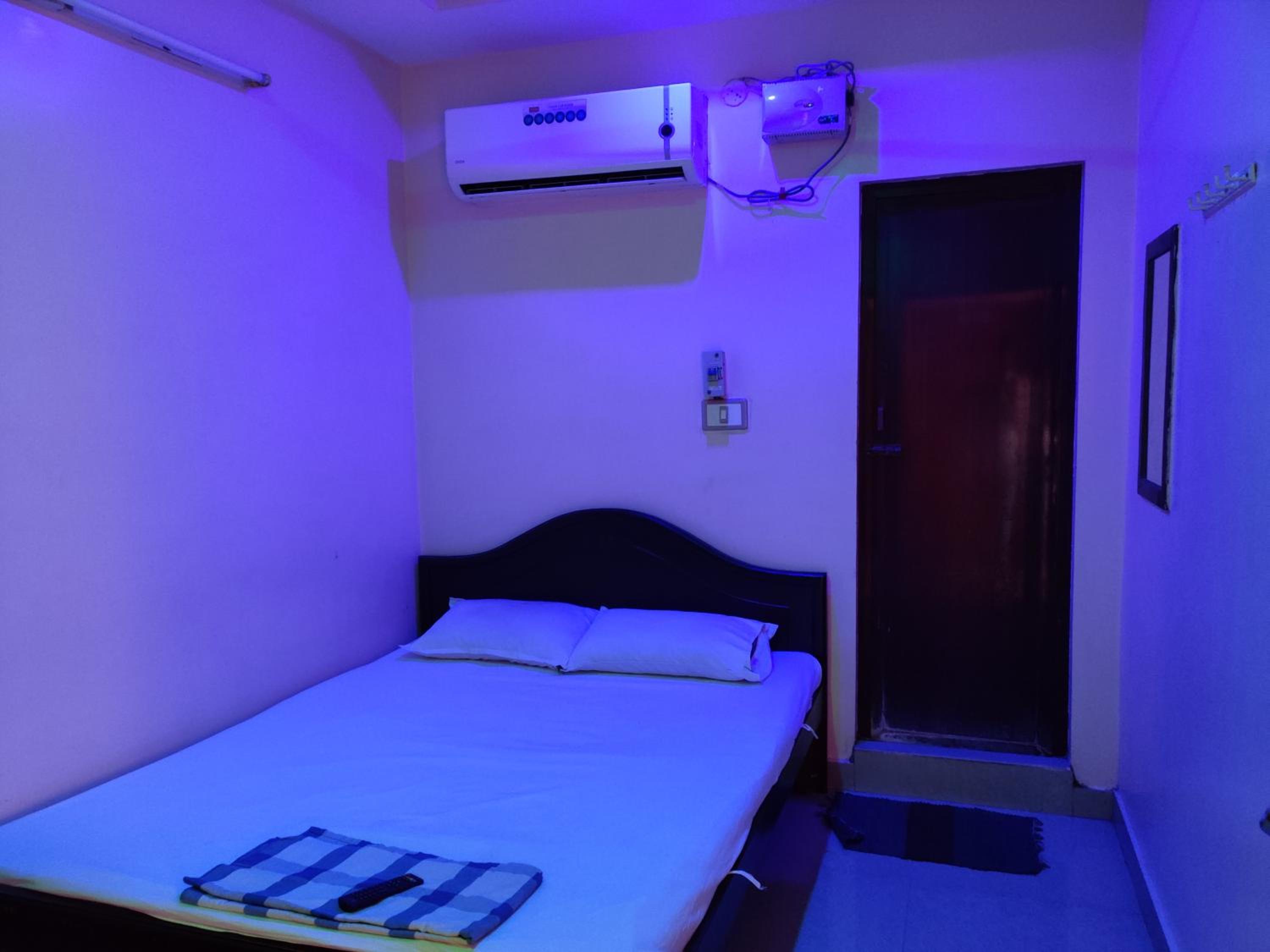 Standard Double Room - Photo 1