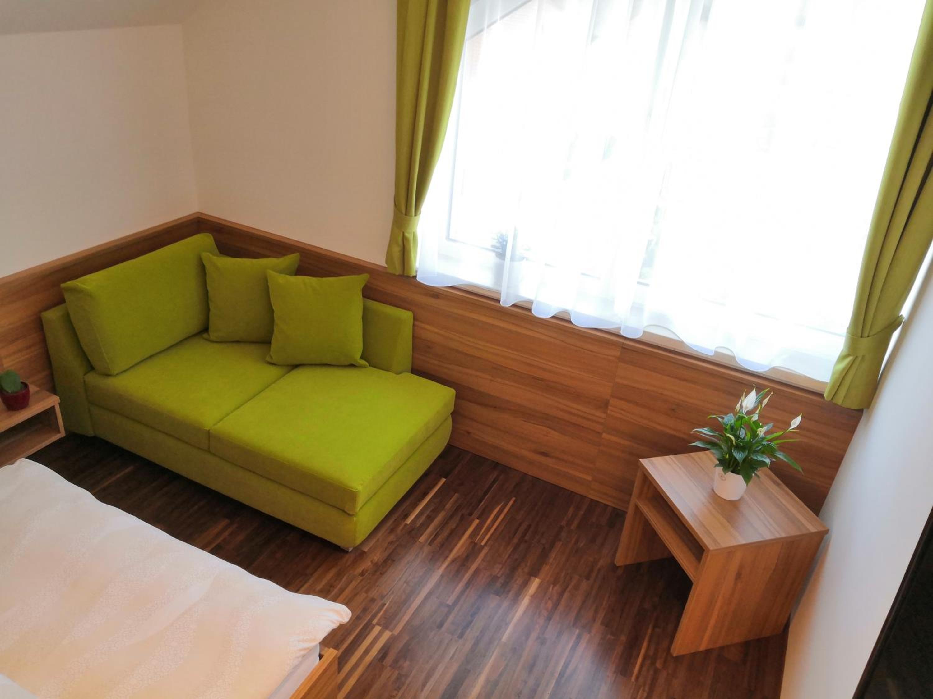 Family Room - Photo 3