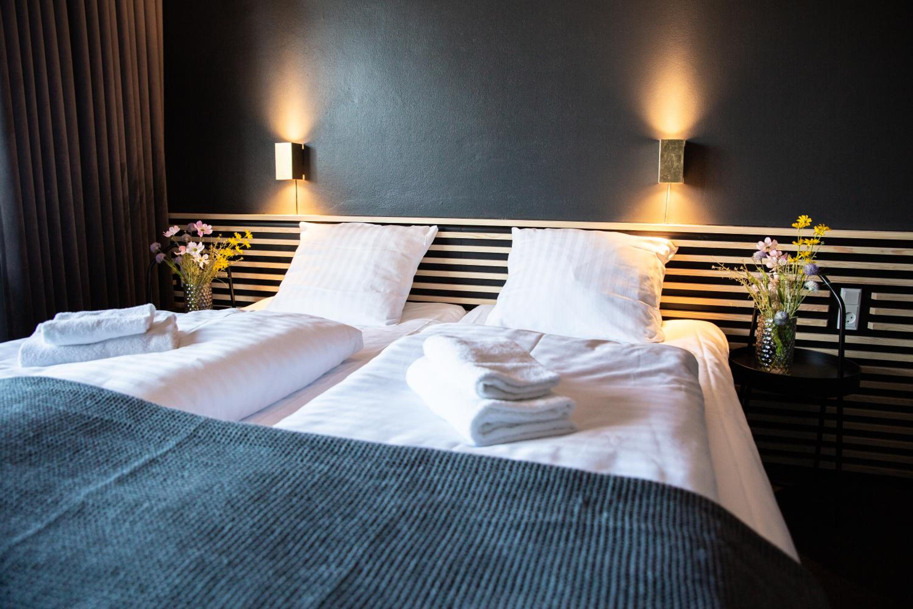 Double Room - Photo 11