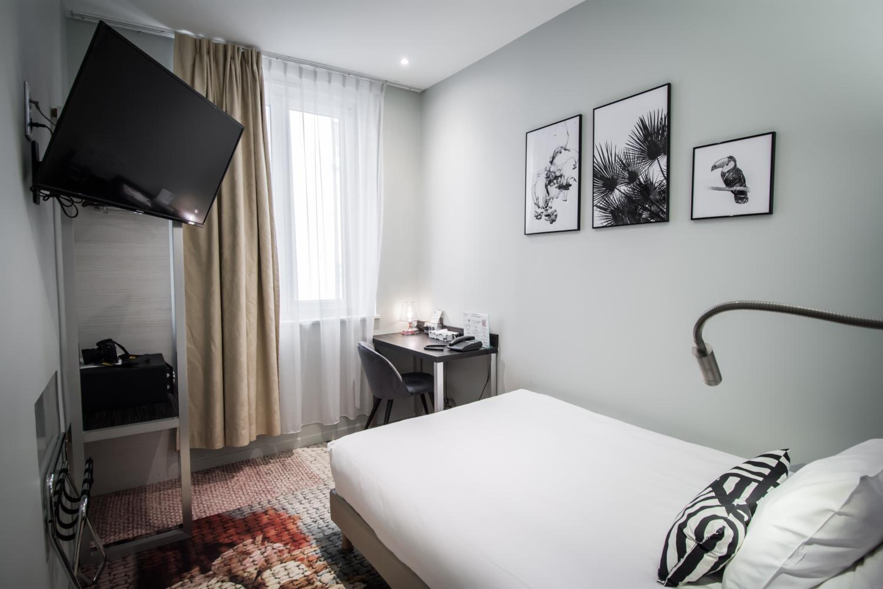 Single Room photo 3