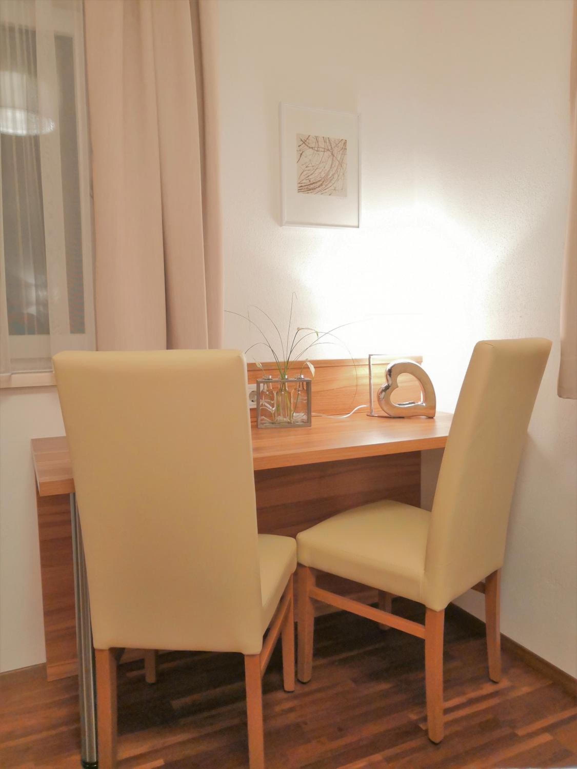 Suite - Photo 12