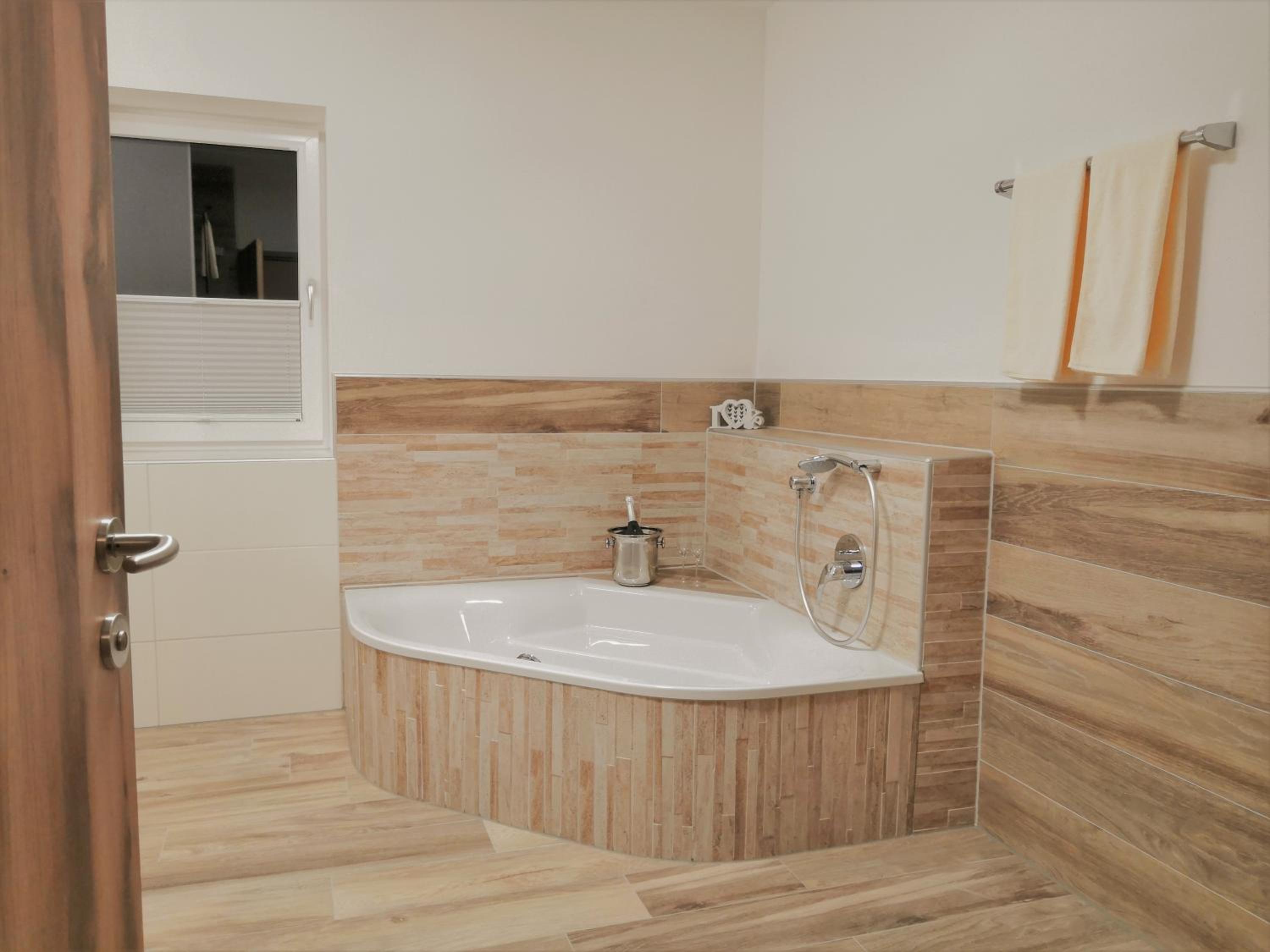Suite - Photo 8
