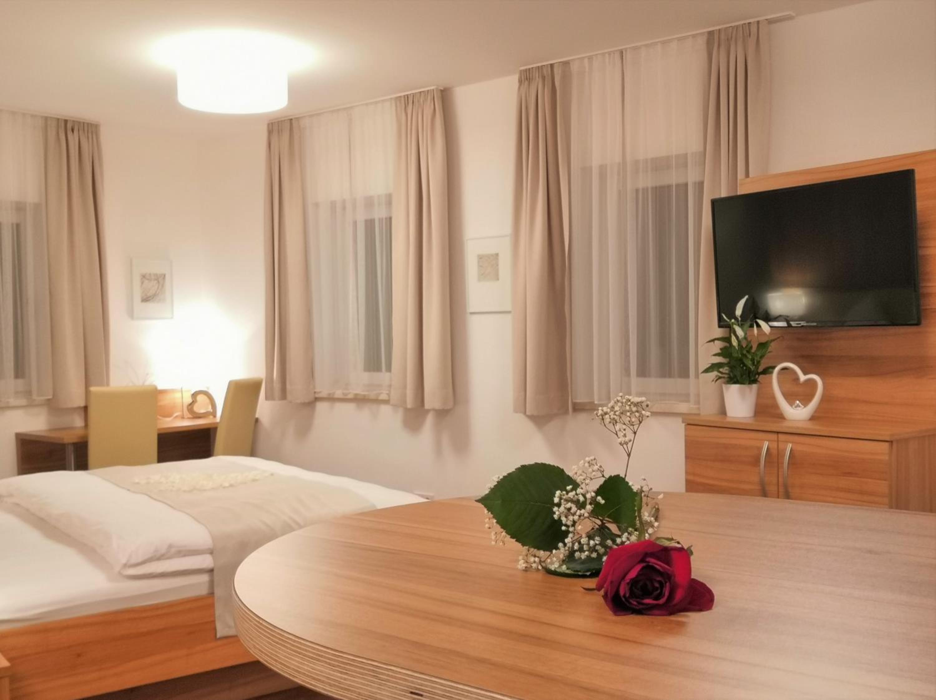 Suite - Photo 14