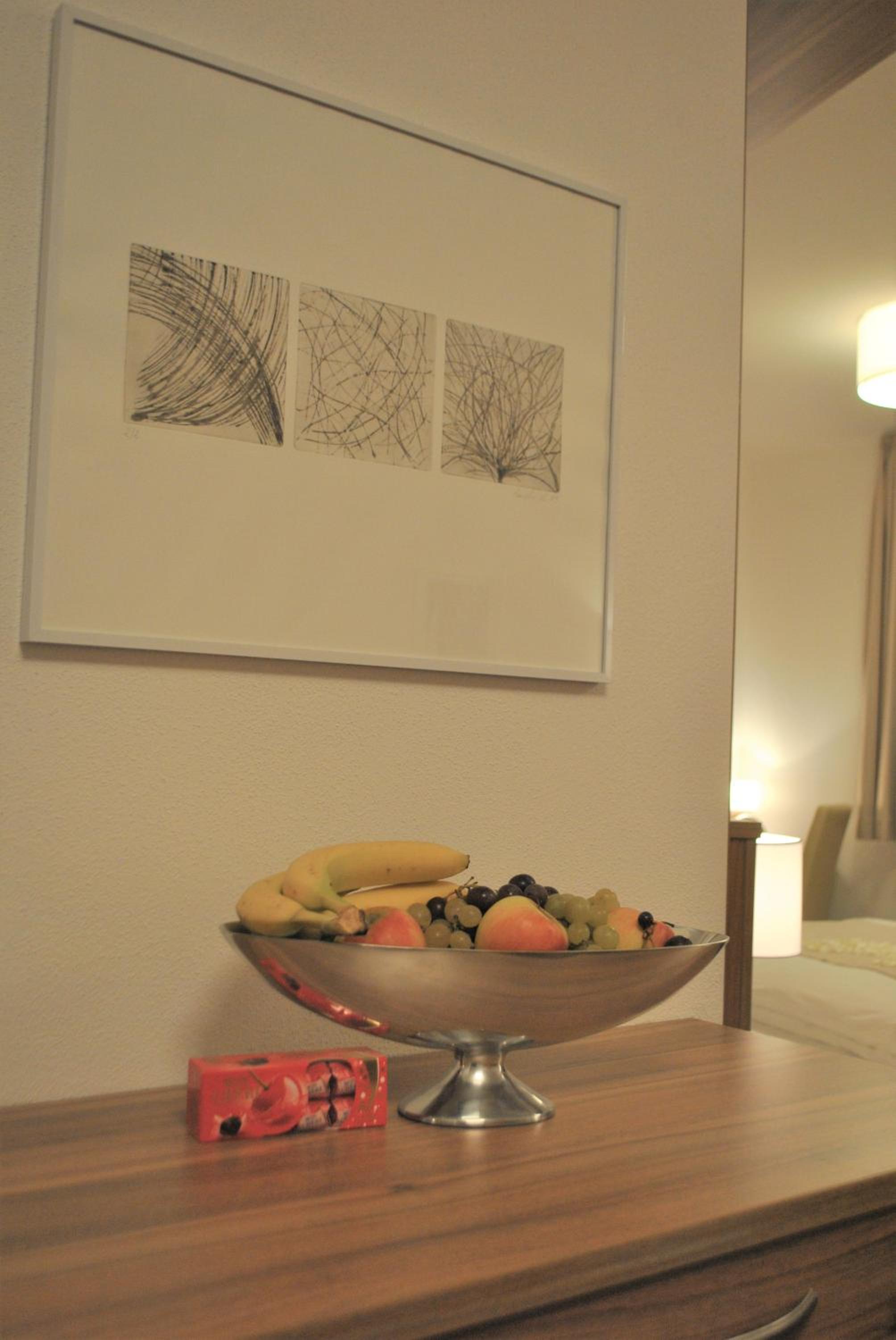 Suite - Photo 26