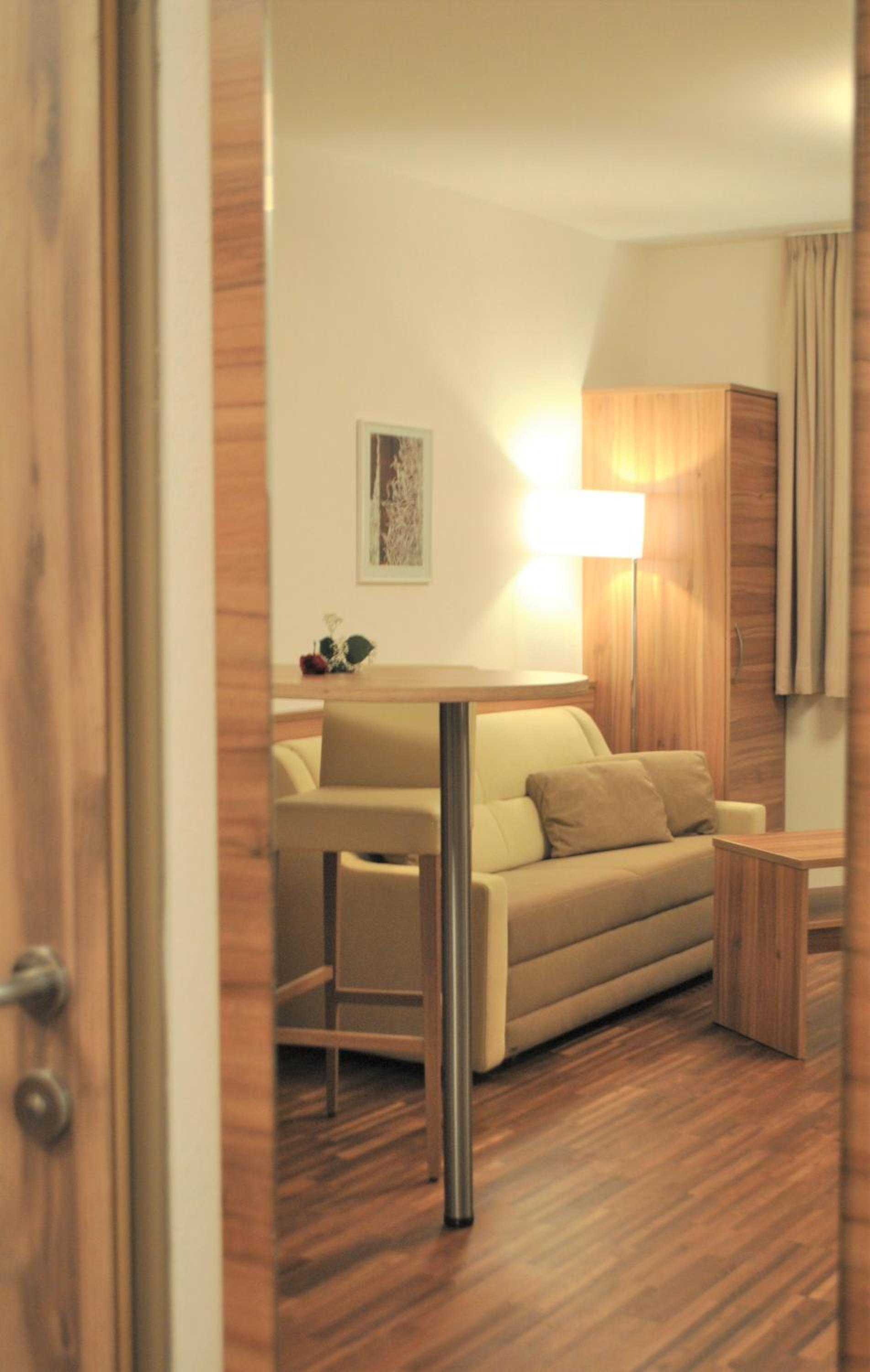 Suite - Photo 4