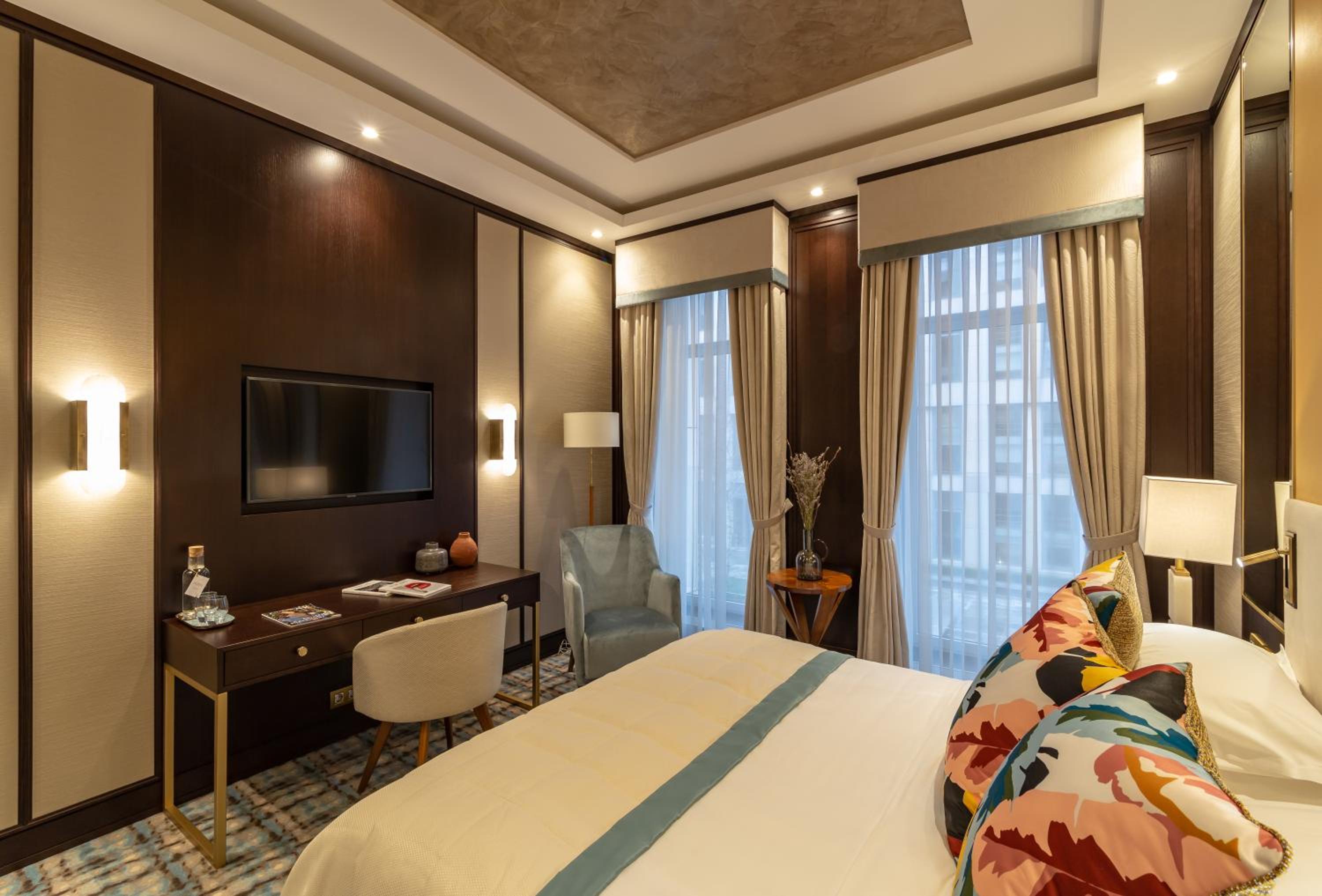 Large Double Room photo 3