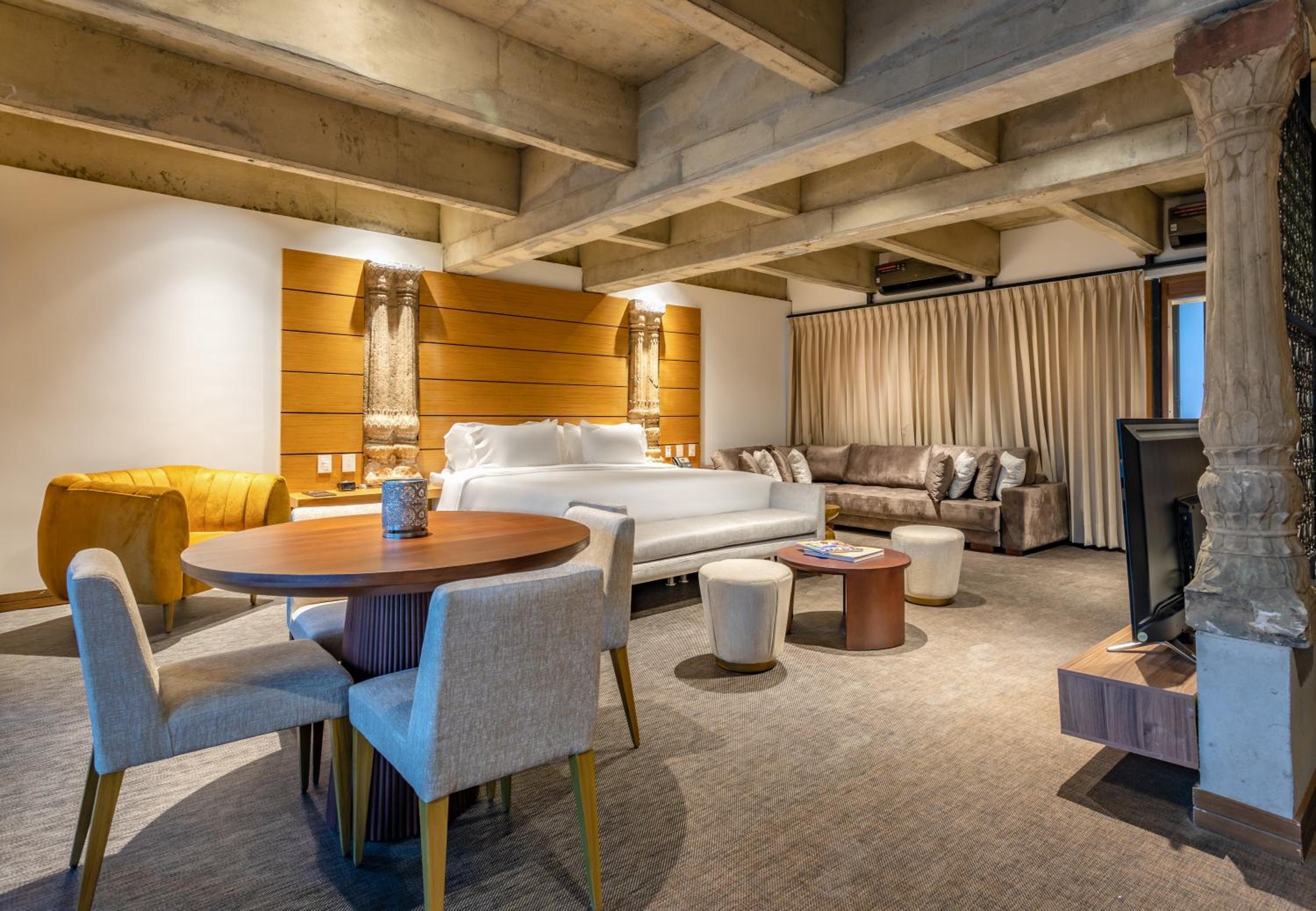 Superior Suite - Photo 4