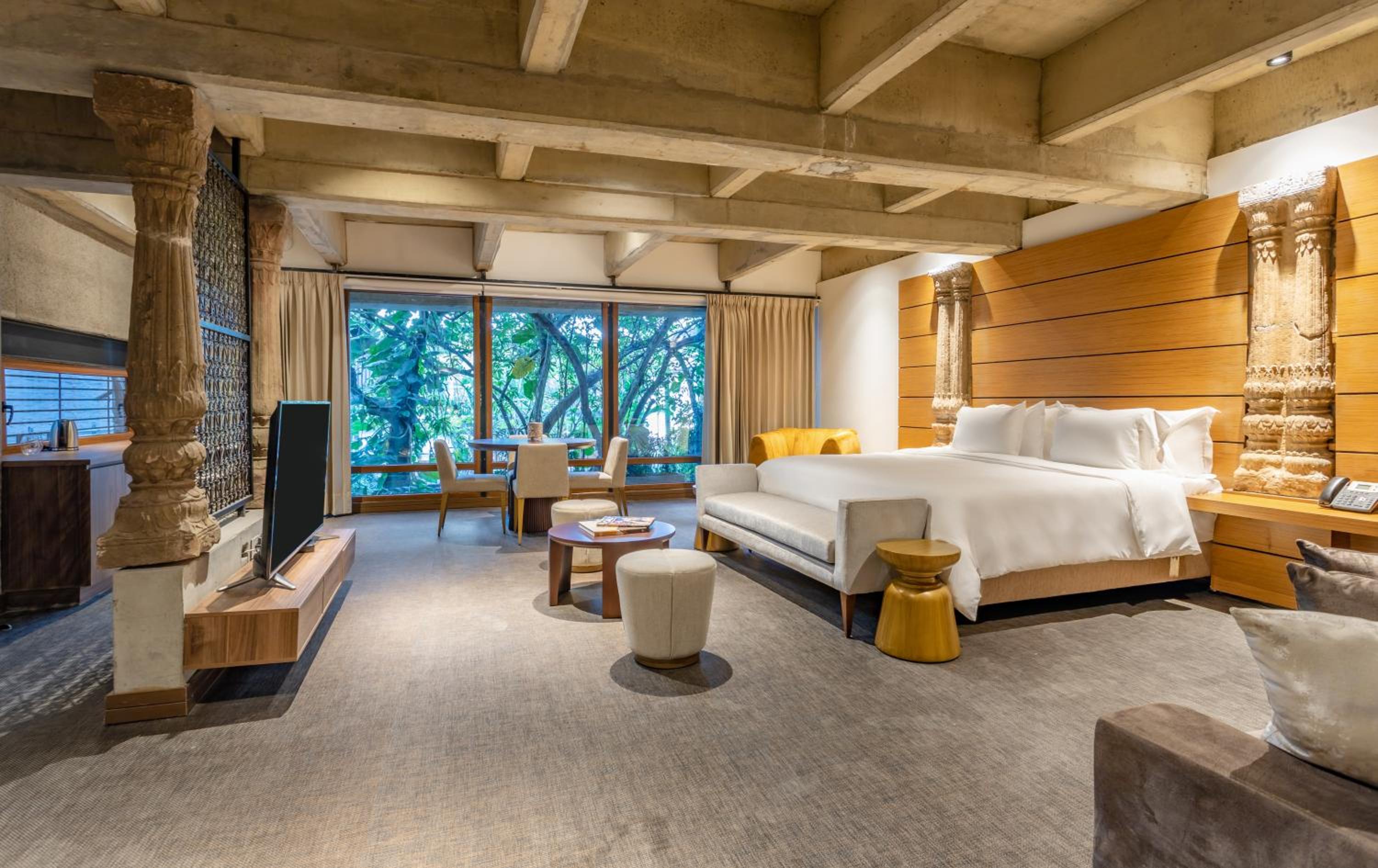 Superior Suite - Photo 1