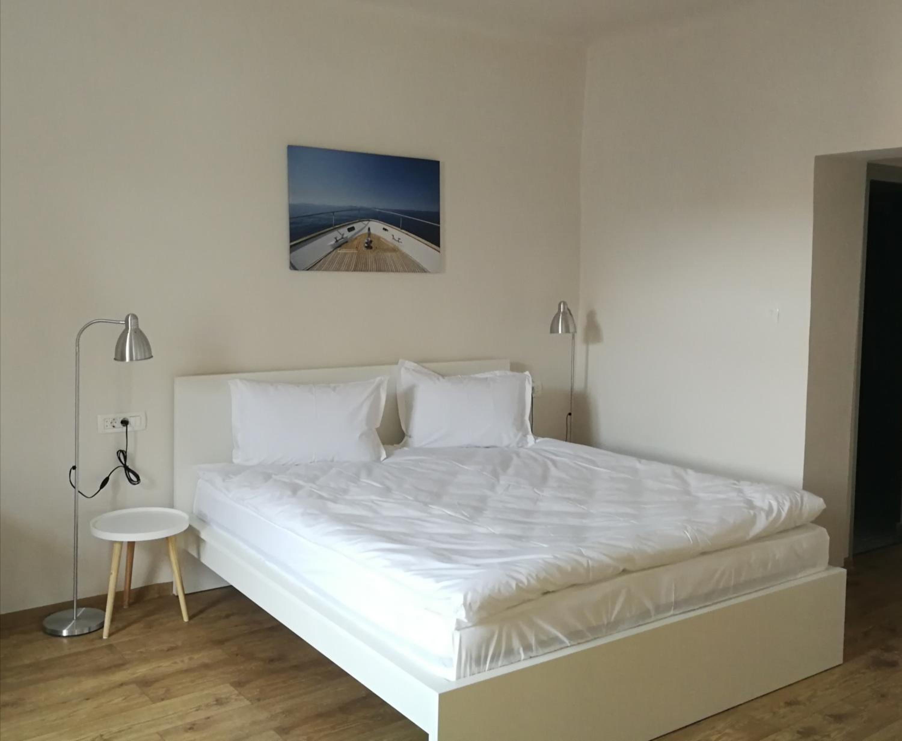 Deluxe Room - Photo 7