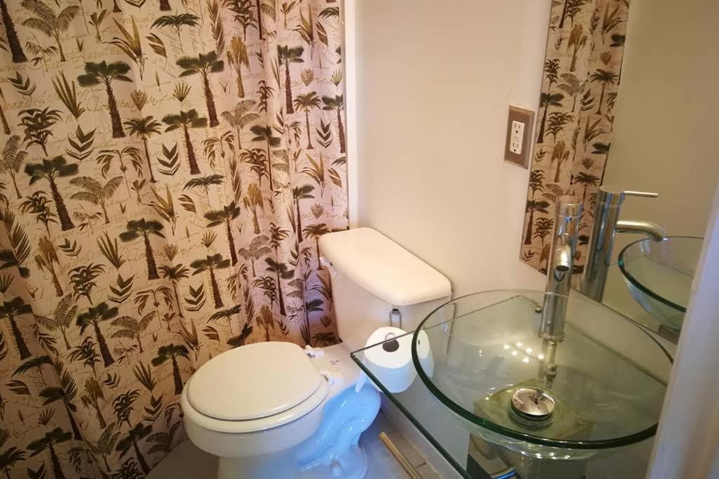 Three-Bedroom House photo 2