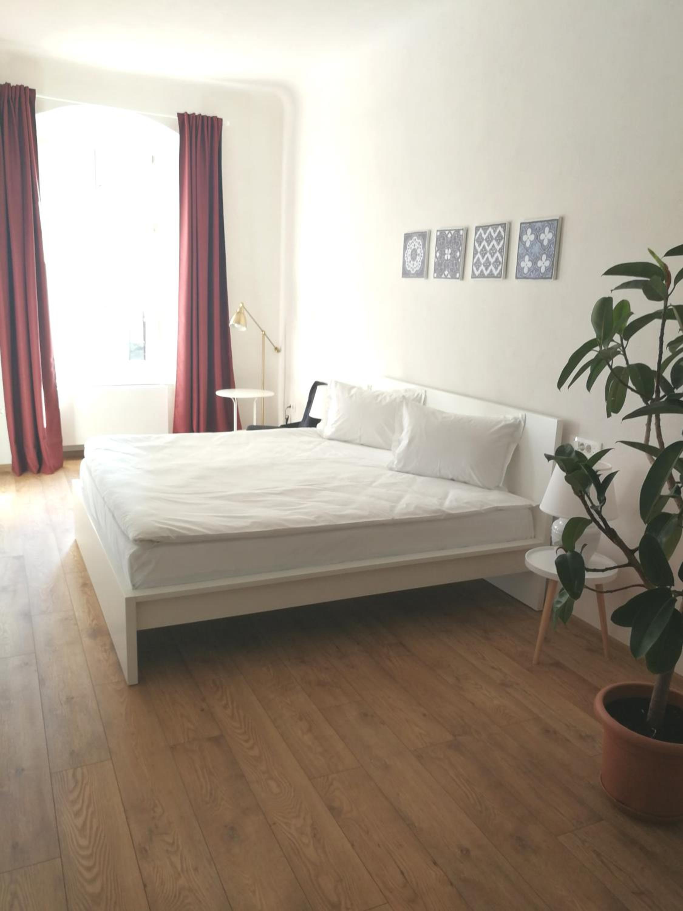 Deluxe Family Room - Photo 5