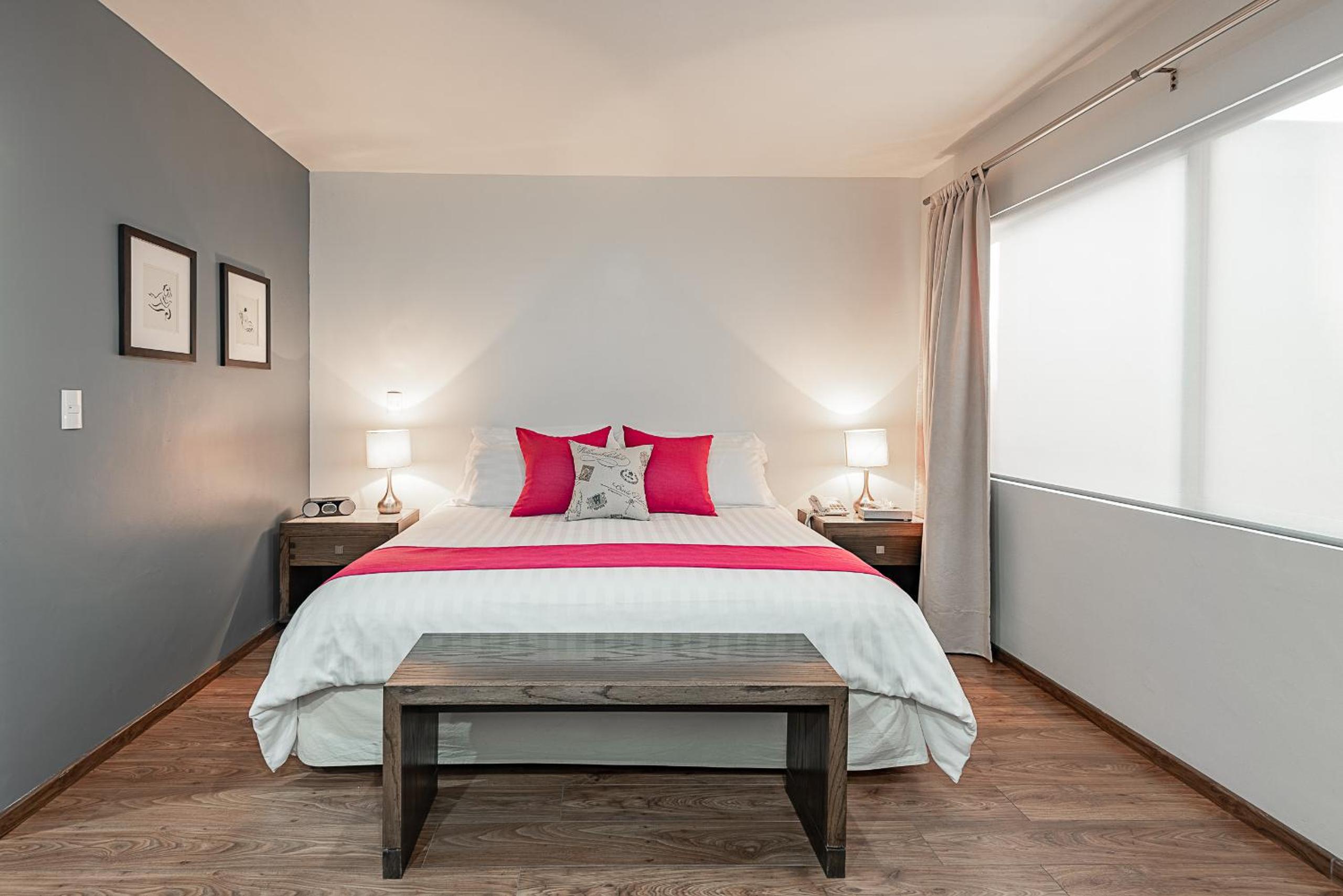 Standard King Room - Photo 1