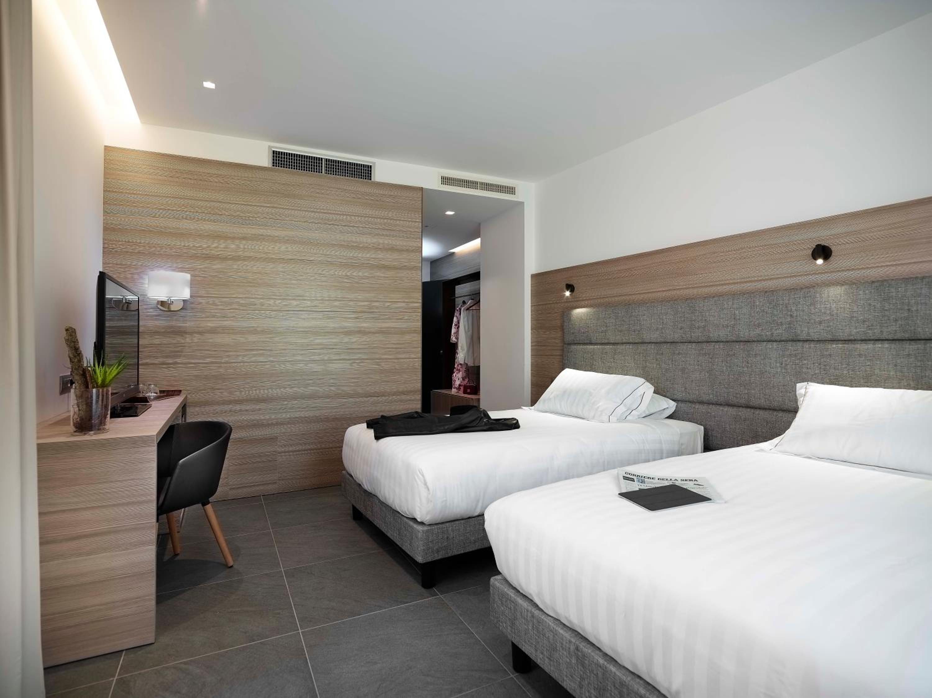 Double or Twin Room - Photo 5