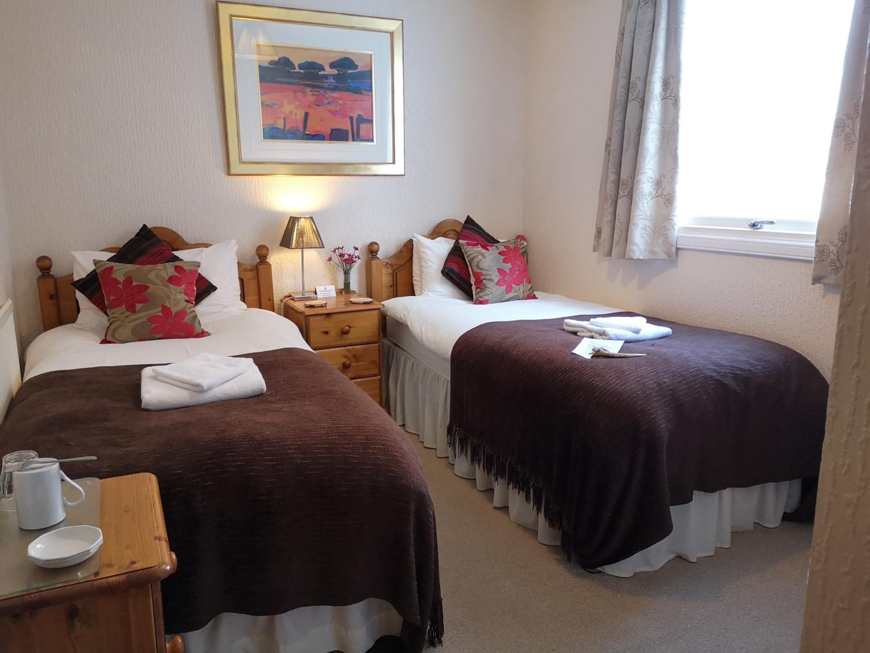 Twin Room with Shower