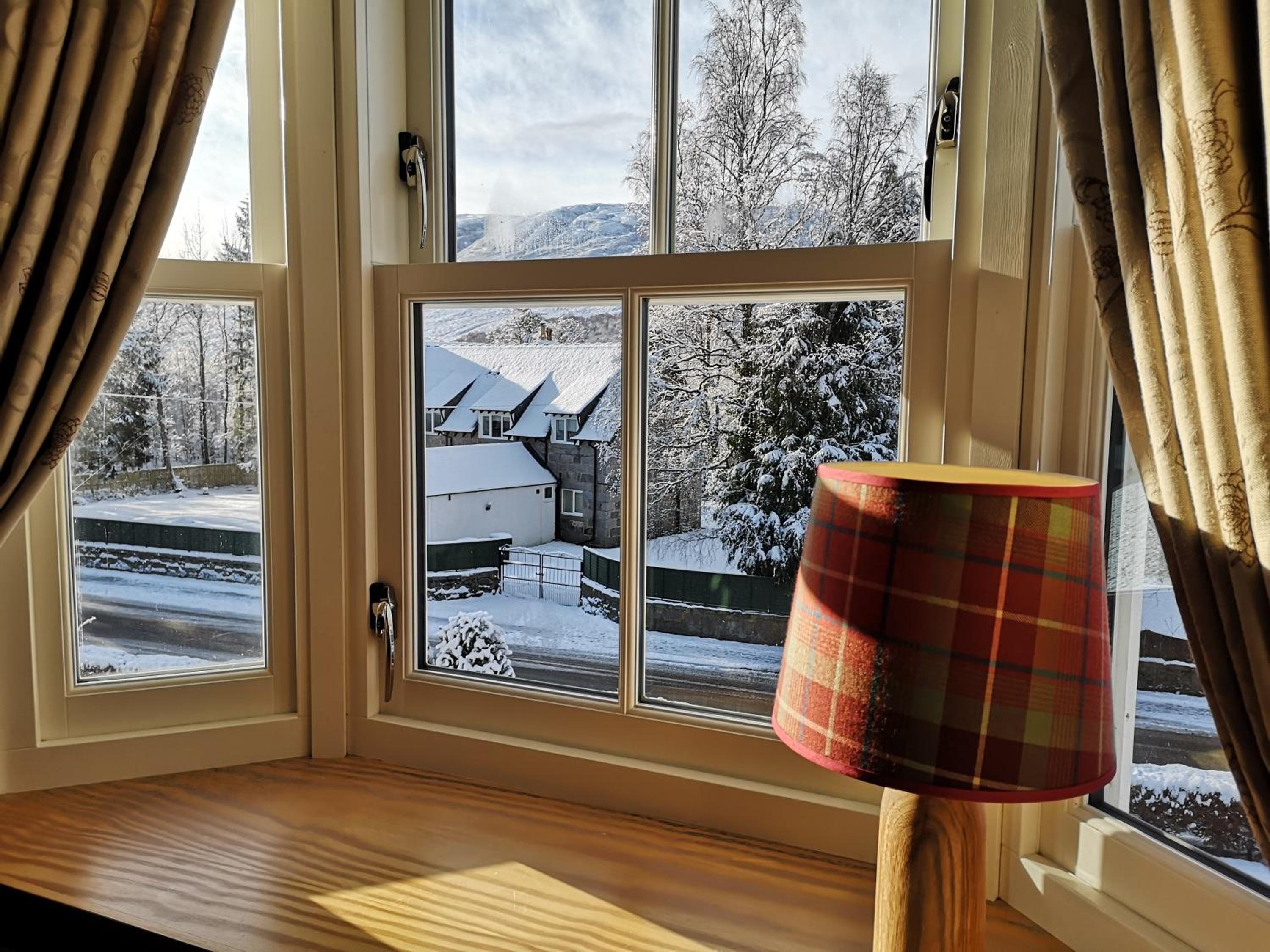 Deluxe Double or Twin Room with Mountain View photo 3