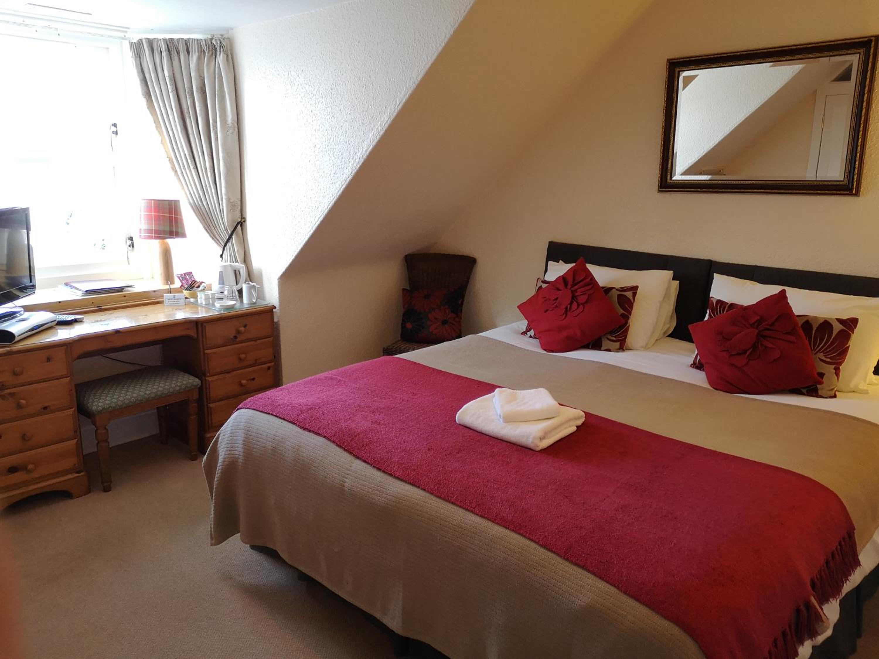 Deluxe Double or Twin Room with Mountain View photo 2