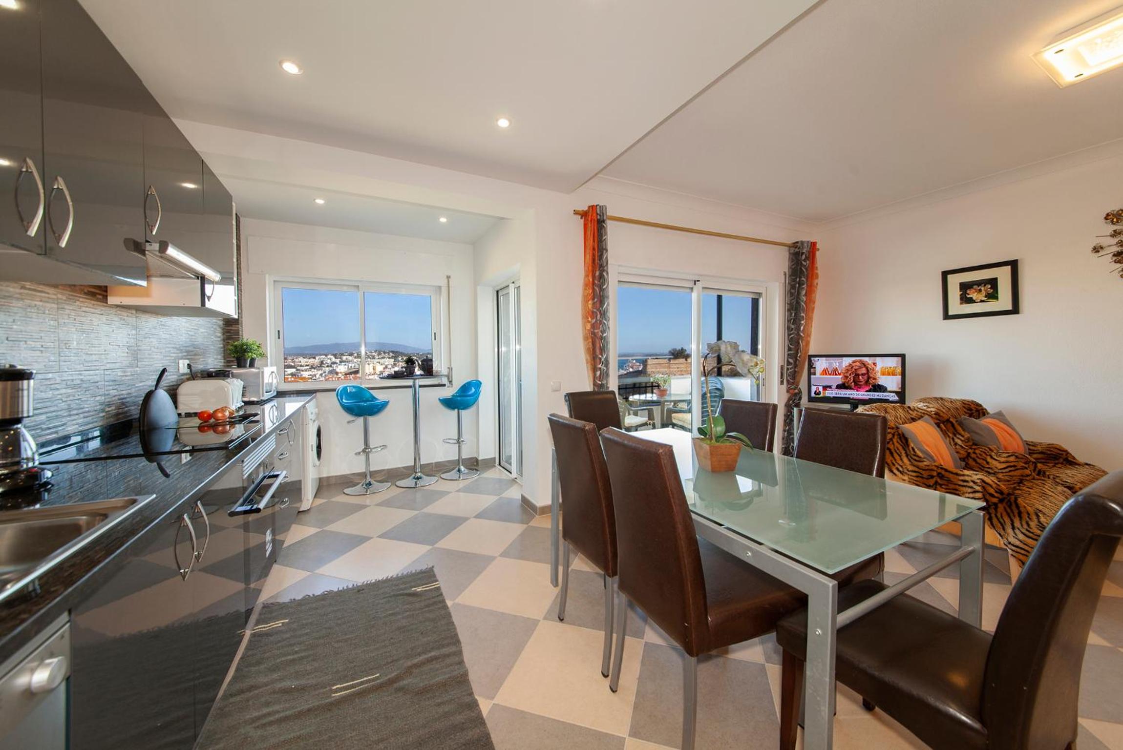 Two-Bedroom Apartment - Photo 19