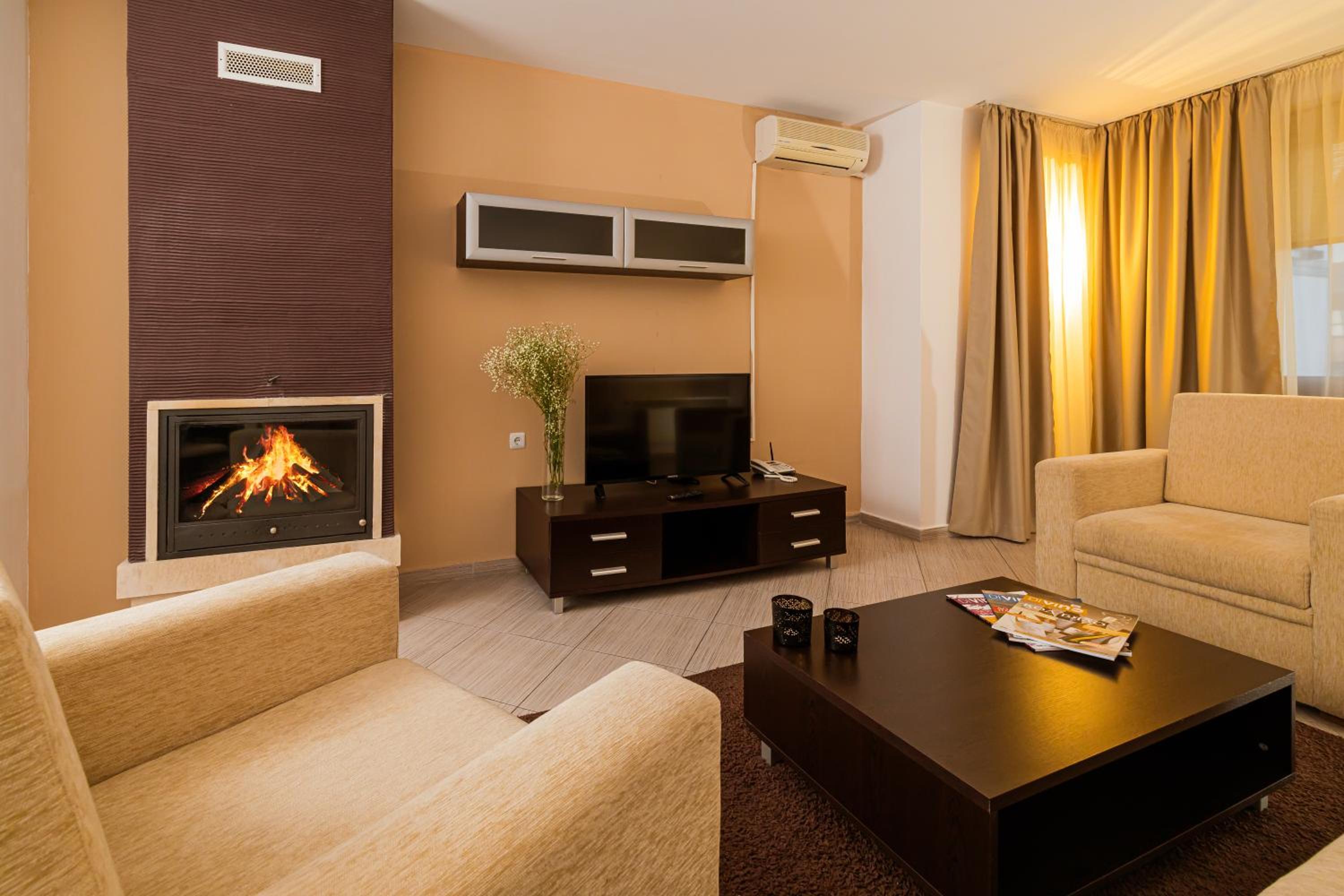 Two-Bedroom Apartment-Annex Building - Free Relax Area photo 2